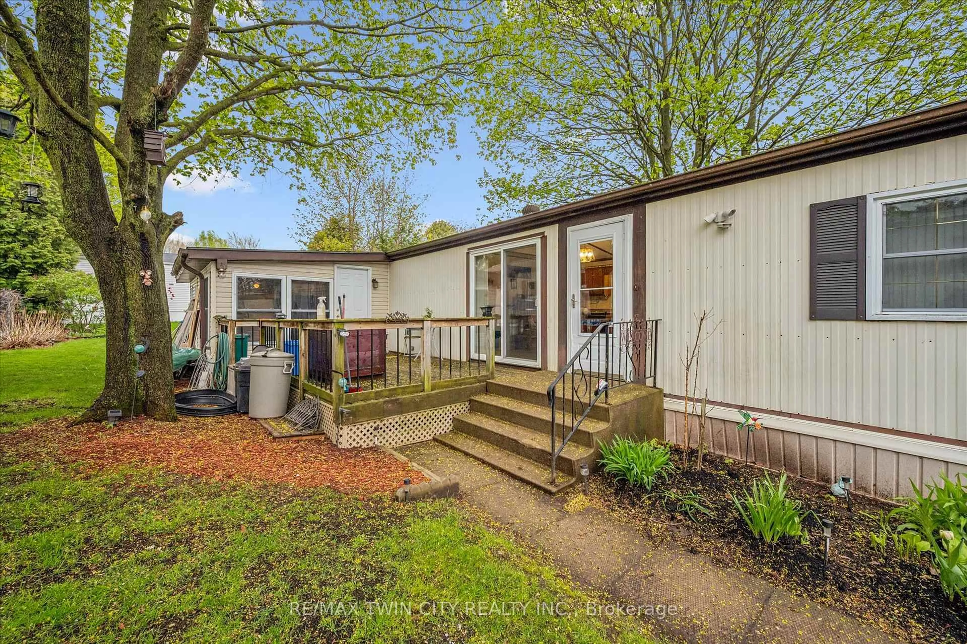 Unknown for 1294 8th Concession Rd, Hamilton Ontario N0B 2J0