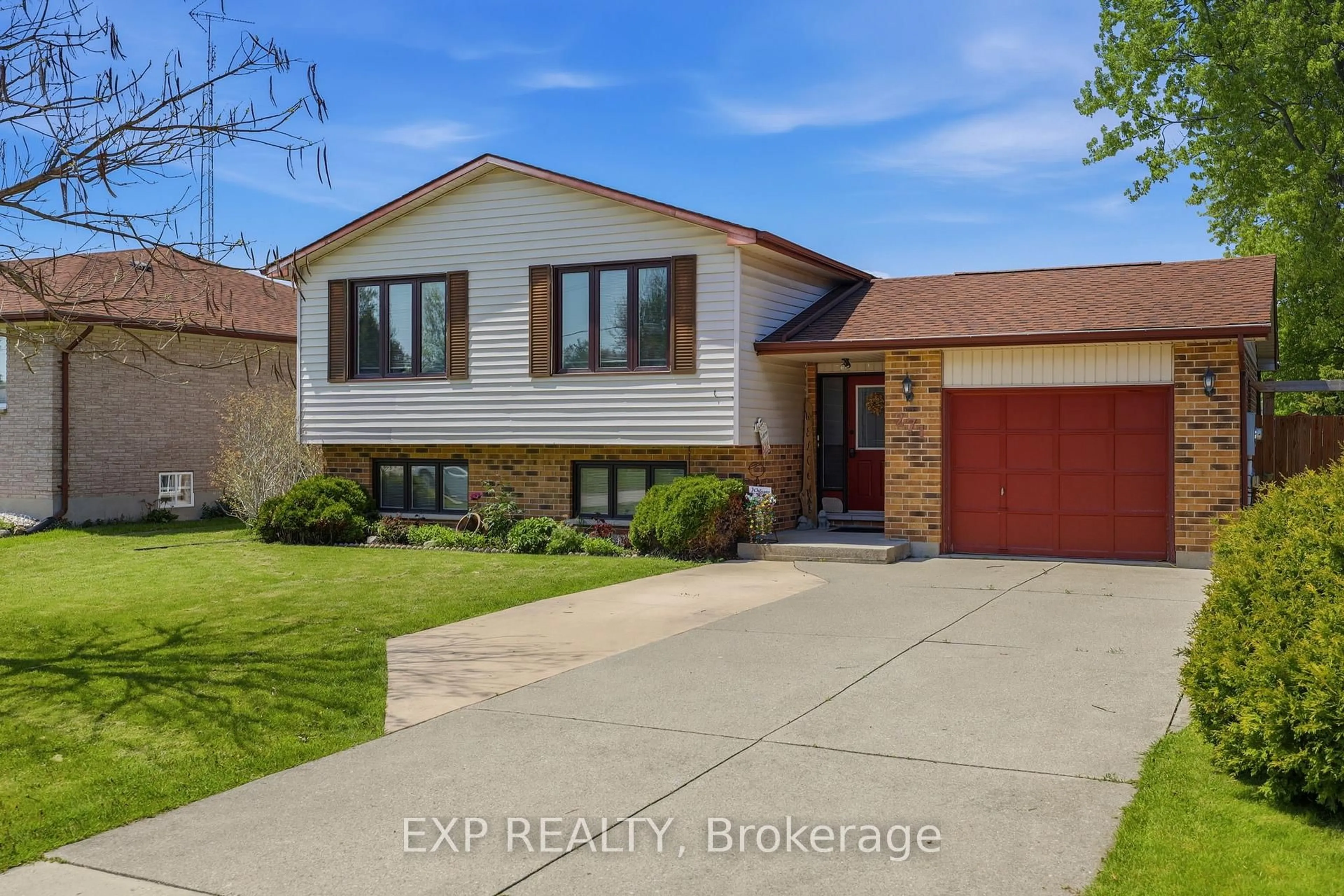 Home with brick exterior material, street for 271 Anne St, West Elgin Ontario N0L 2P0