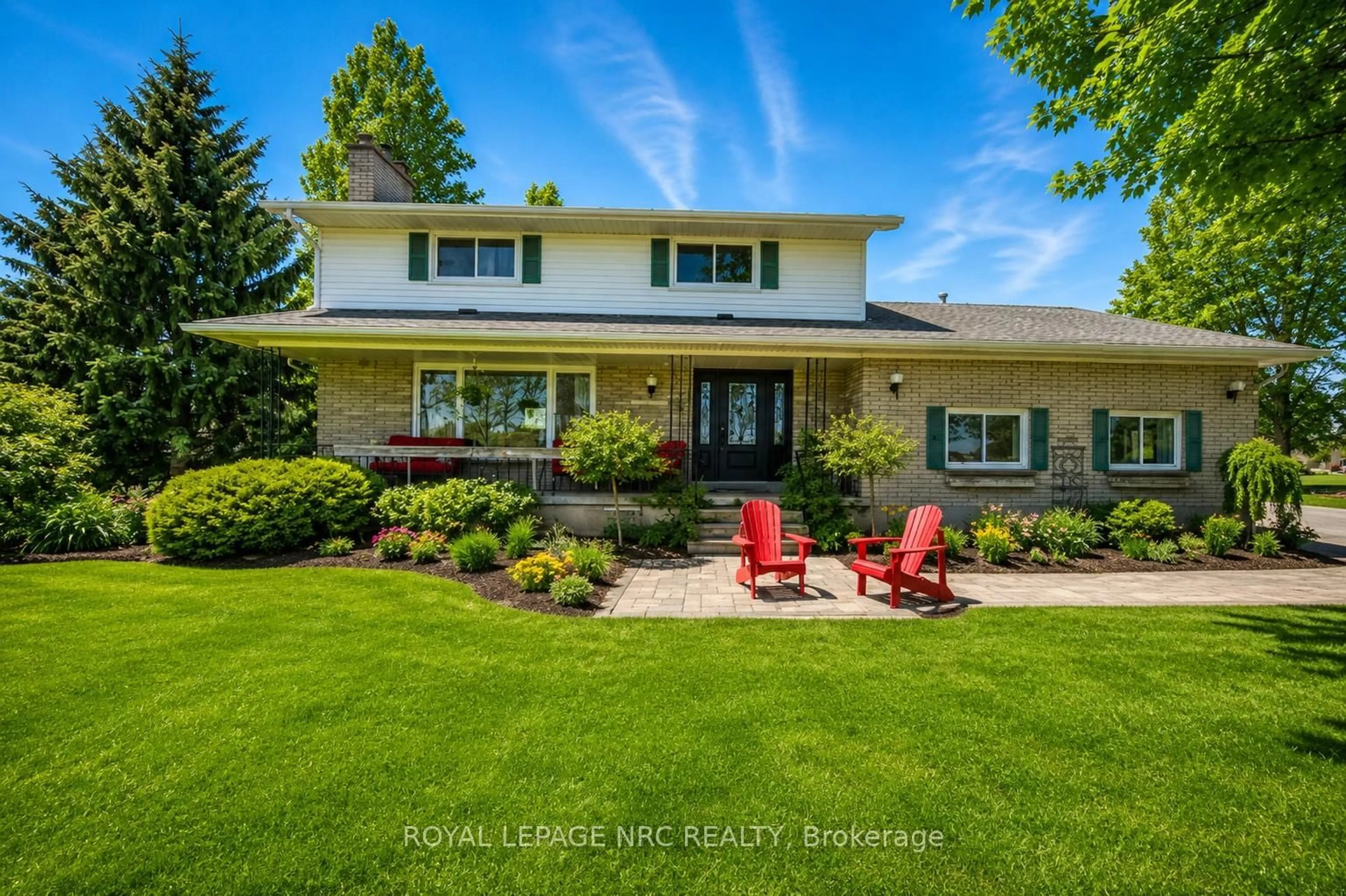 A pic from outside/outdoor area/front of a property/back of a property/a pic from drone, street for 53616 Smith Rd, Wainfleet Ontario L0S 1V0