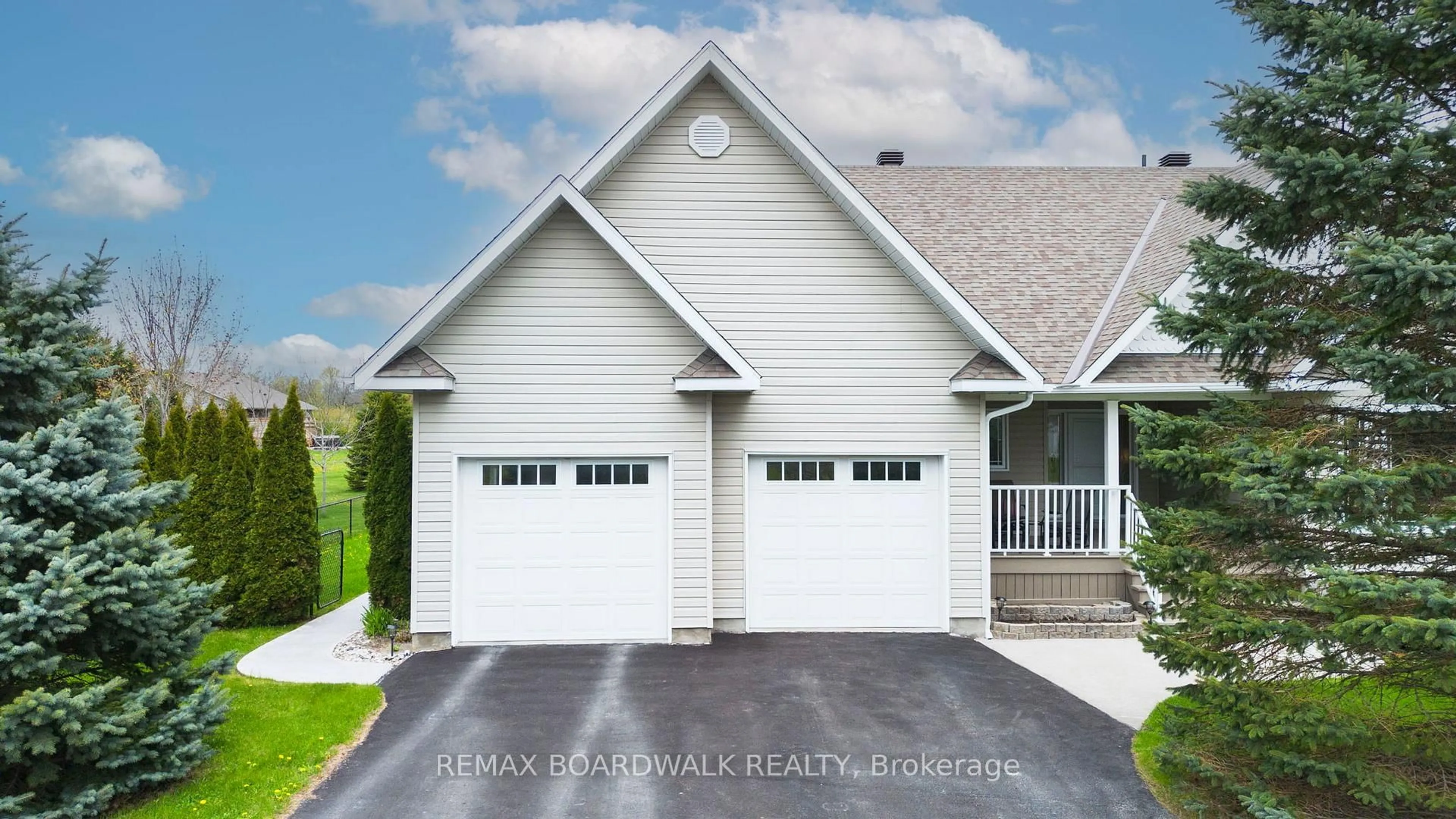 Home with vinyl exterior material, street for 127 Macpherson Way, Perth Ontario K7H 3C9