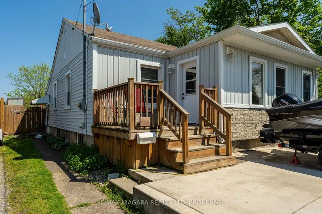 18 1/2 Willow St, St. Catharines 2