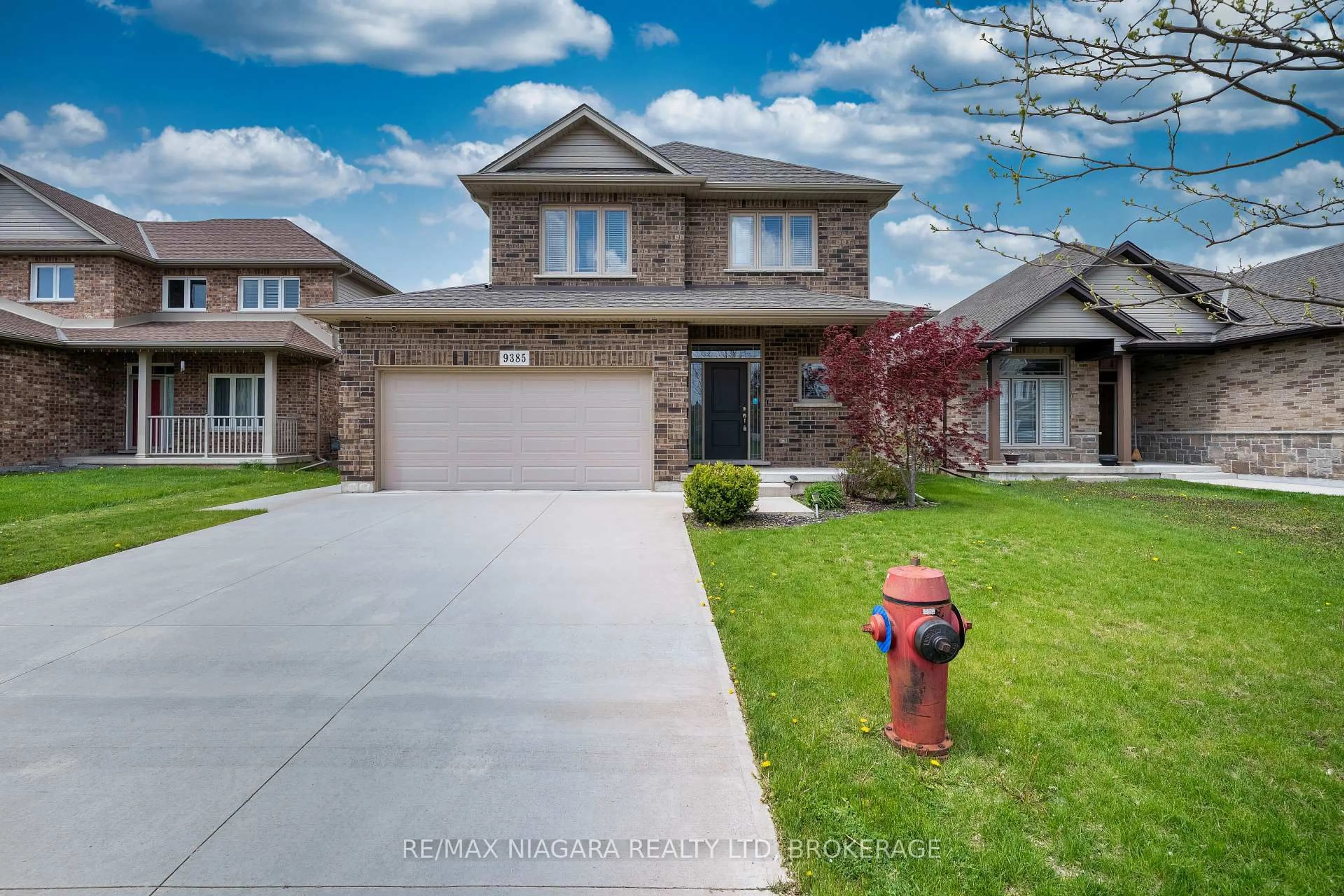 Home with brick exterior material, street for 9385 Eagle Ridge Dr, Niagara Falls Ontario L2H 0G3