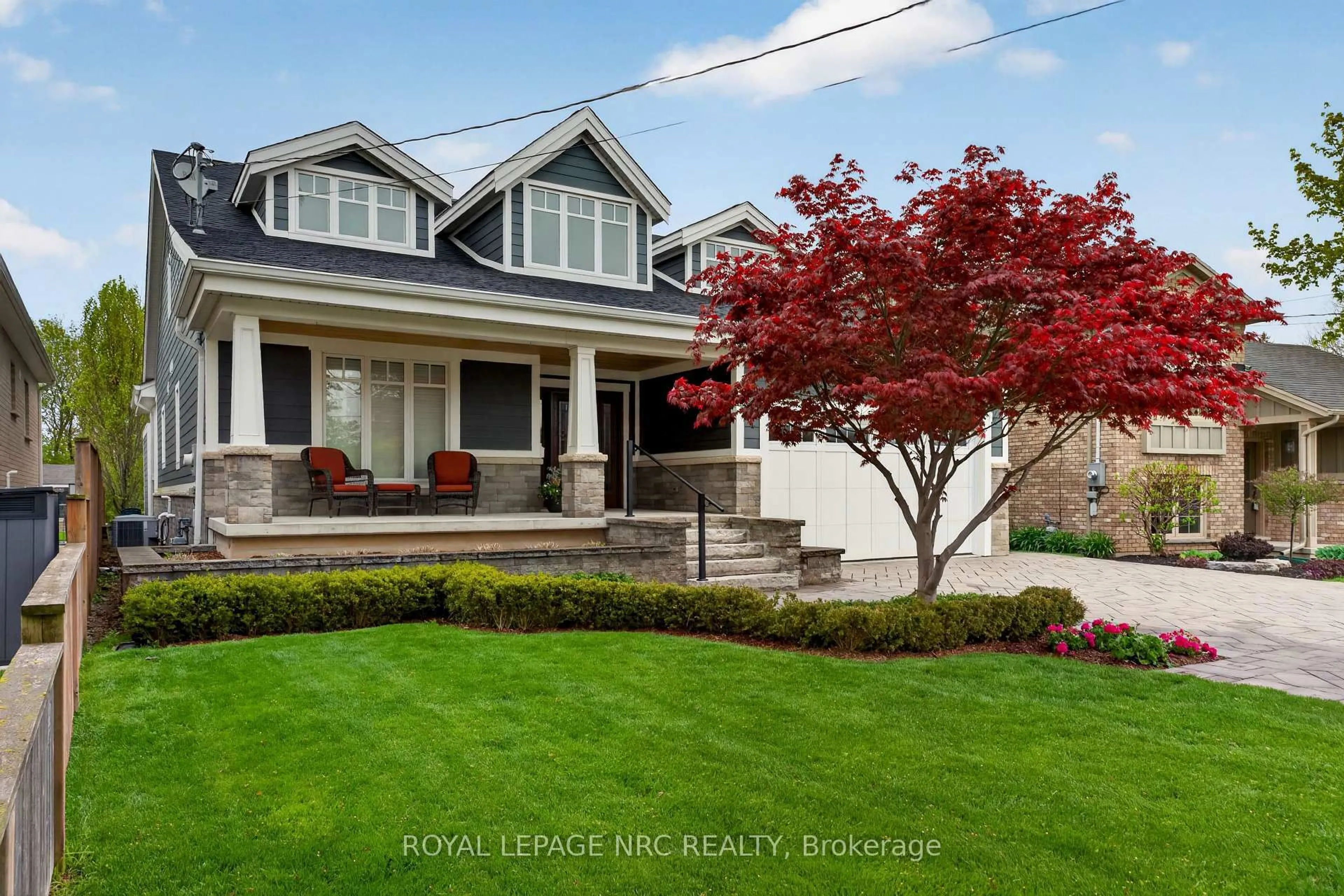 Home with vinyl exterior material, street for 22A John St, St. Catharines Ontario L2N 4P1