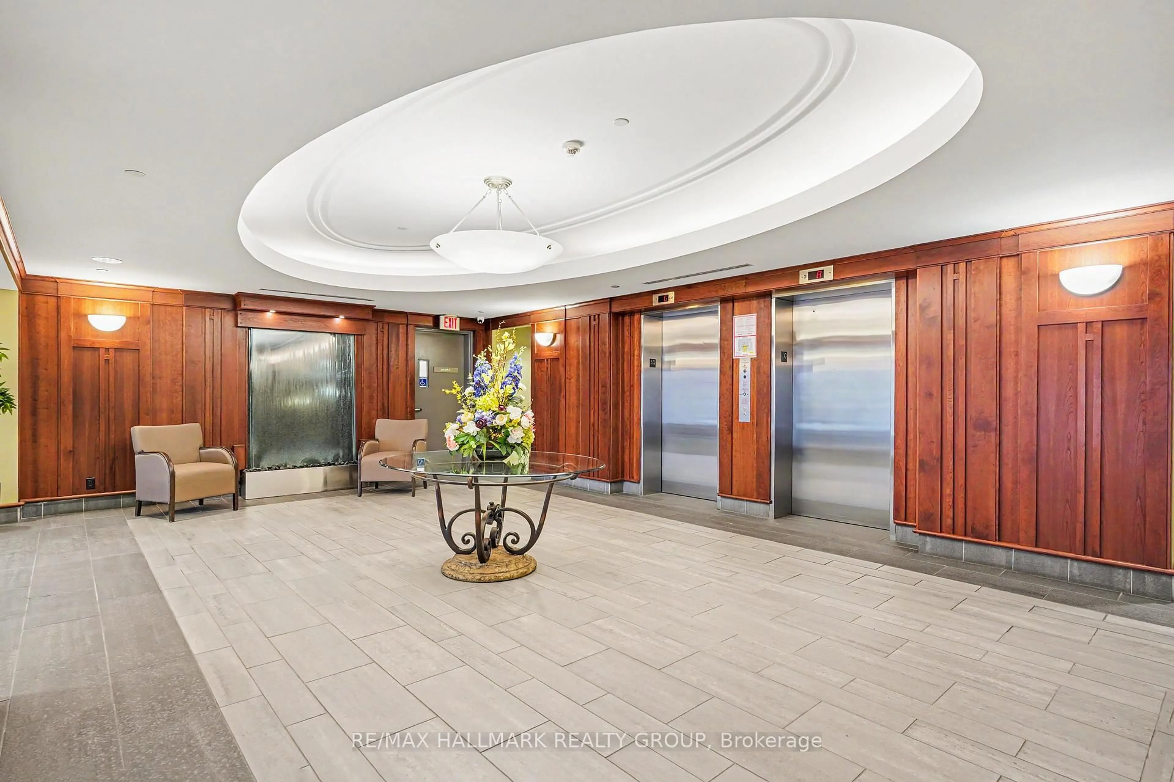 Lobby for 136 Darlington Private #702, Ottawa Ontario K1V 0X6