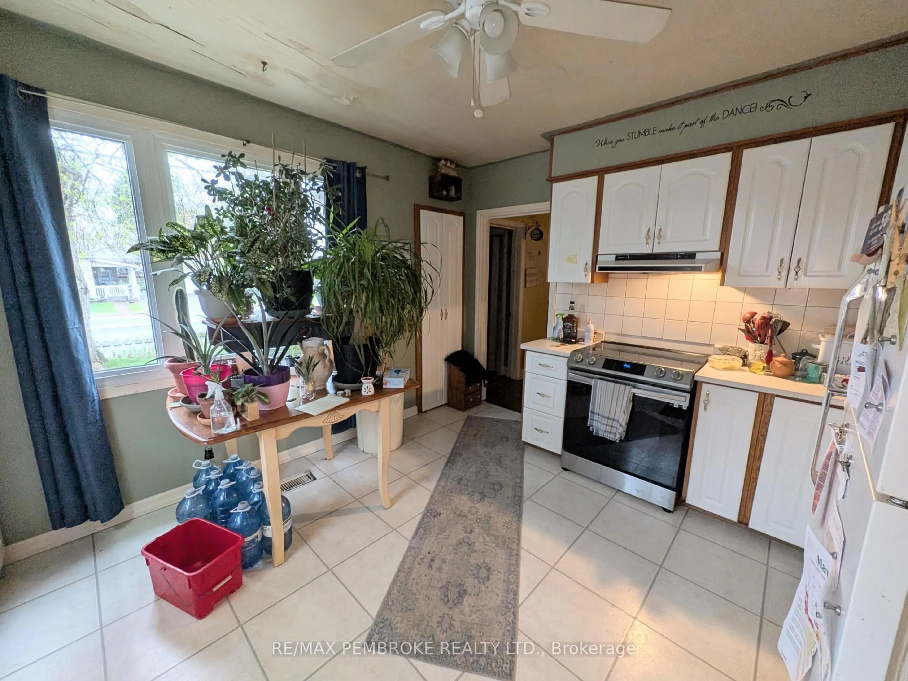 Unknown for 12 Doran Rd, Petawawa Ontario K8H 1P5