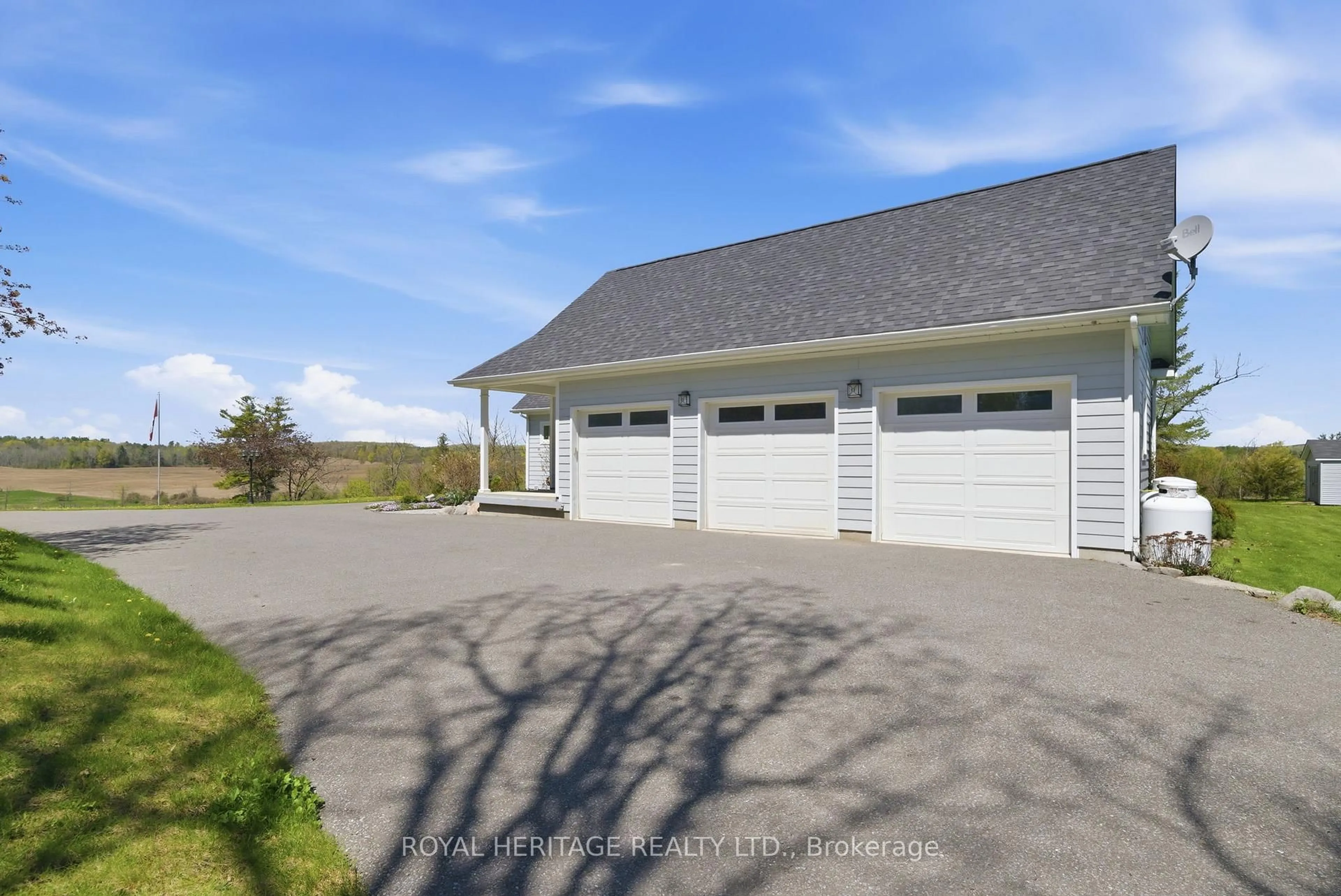 Indoor garage for 870 AA 6th Line, Trent Hills Ontario K0L 1W0