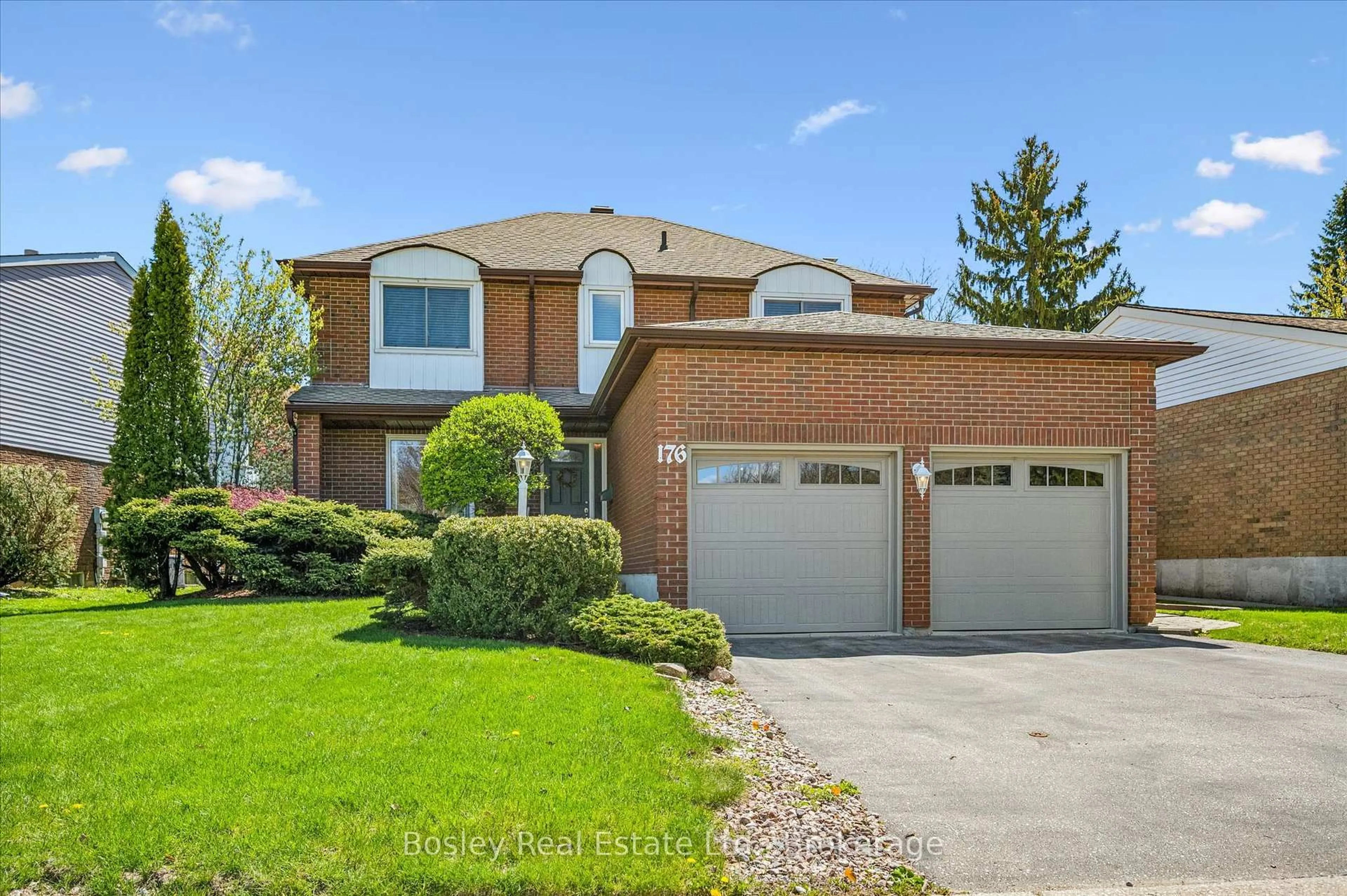 Home with brick exterior material, street for 176 Westvale Dr, Waterloo Ontario N2T 1C2