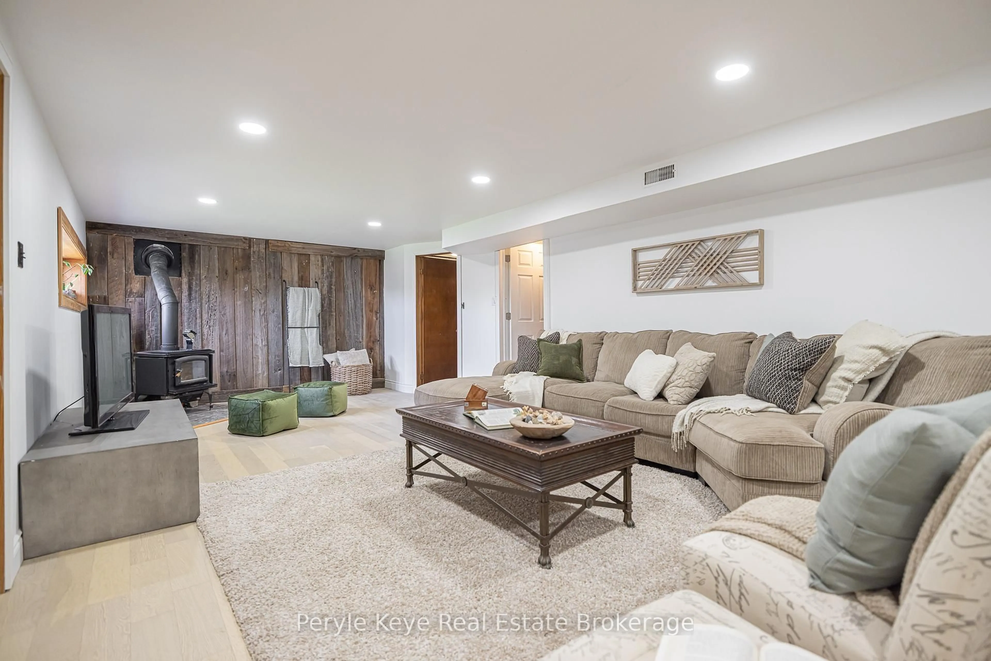 Living room with furniture, unknown for 114 Robbs Rock Rd, Armour Ontario P0A 1C0