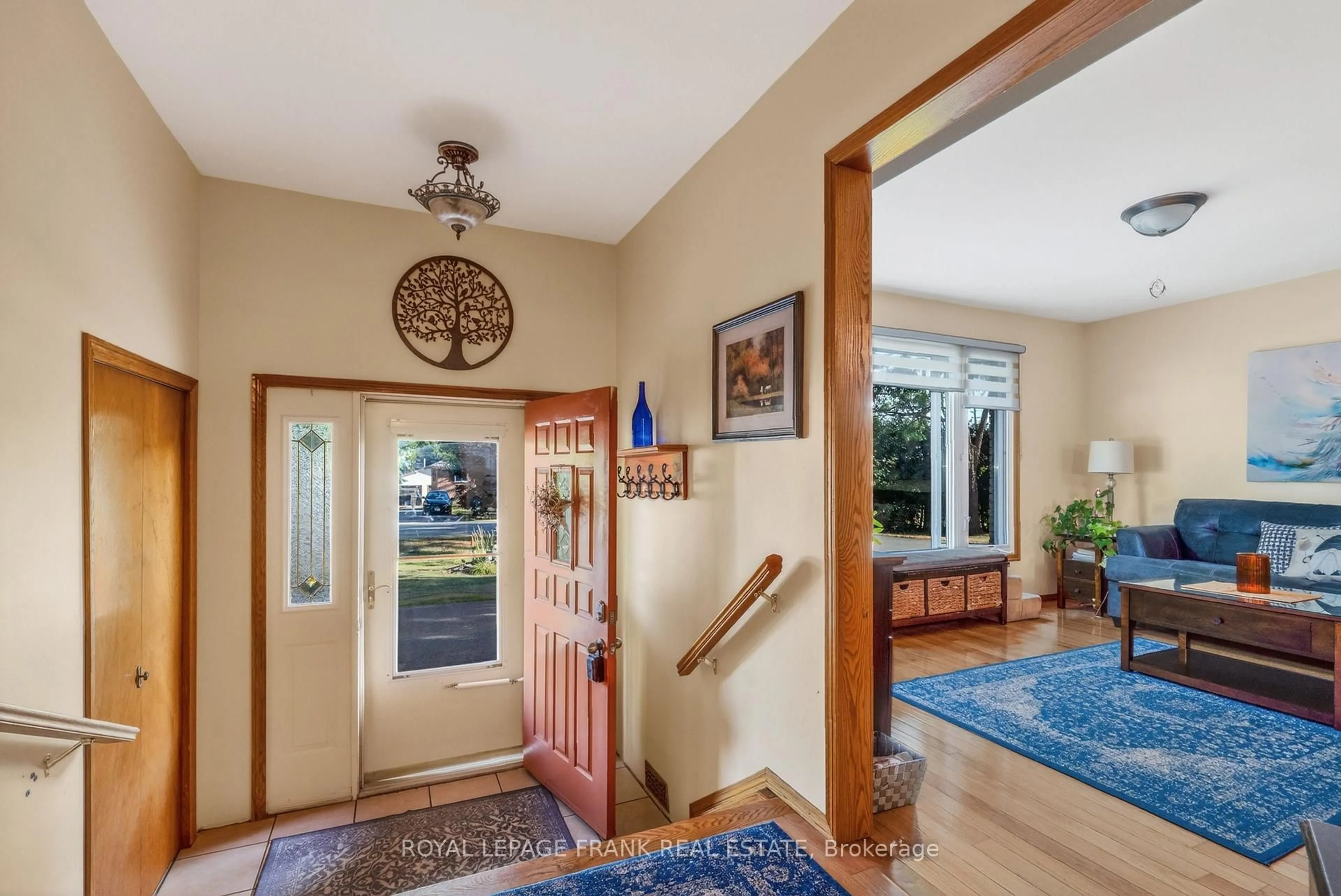 Indoor entryway for 2304 Old Norwood Rd, Otonabee-South Monaghan Ontario K9J 0G6