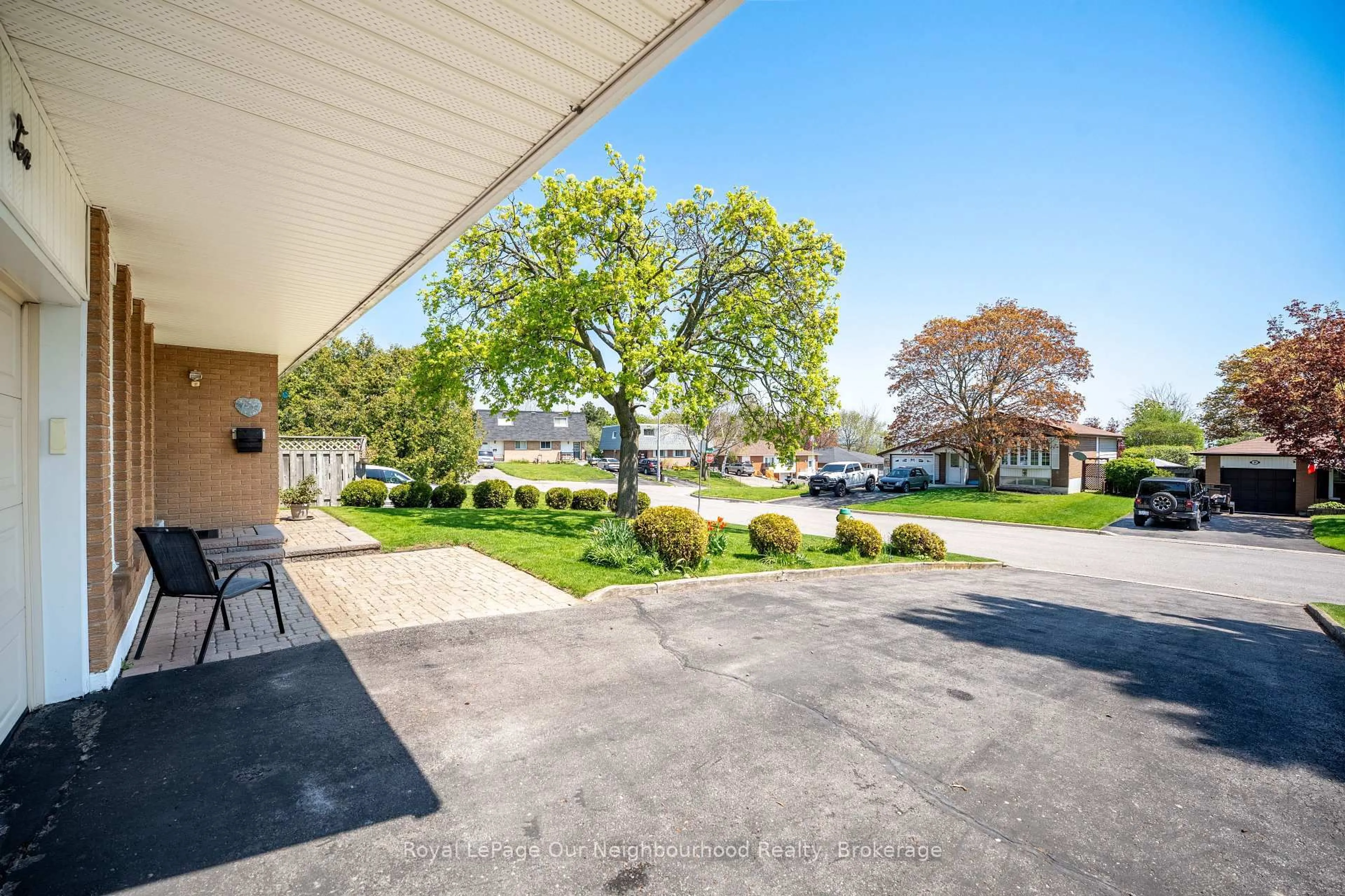 Patio, unknown for 10 Calgary Rd, Port Hope Ontario L1A 3T8