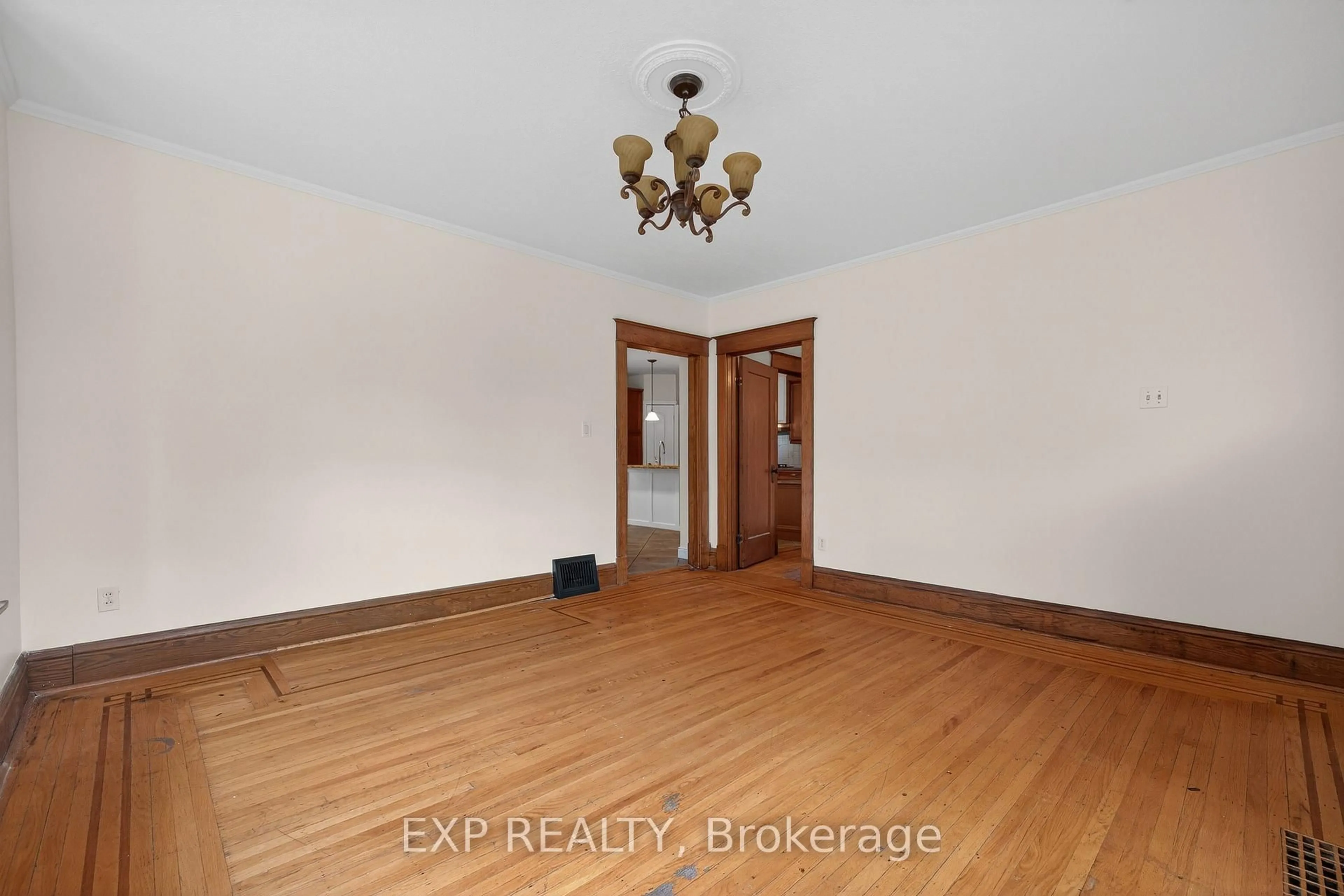 A pic of a room for 48 Stirling Ave, Kitchener Ontario N2H 3G5