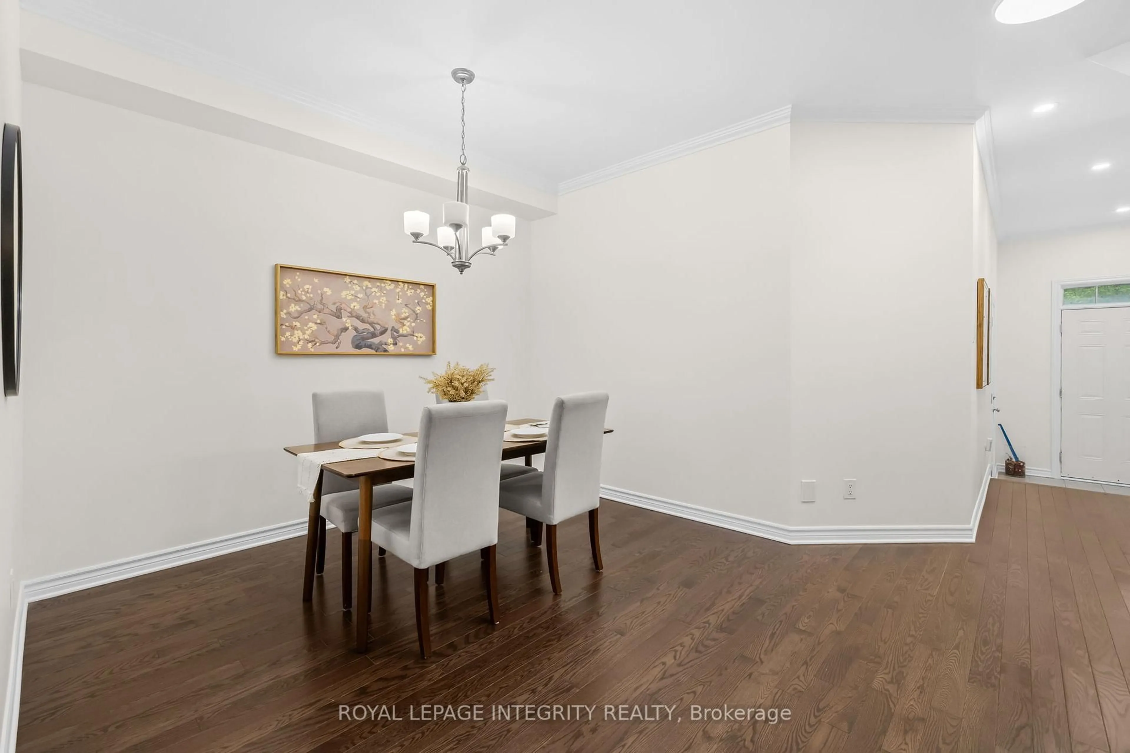 Dining room, wood/laminate floor for 34 Torbec Ave, Ottawa Ontario K2T 0B6