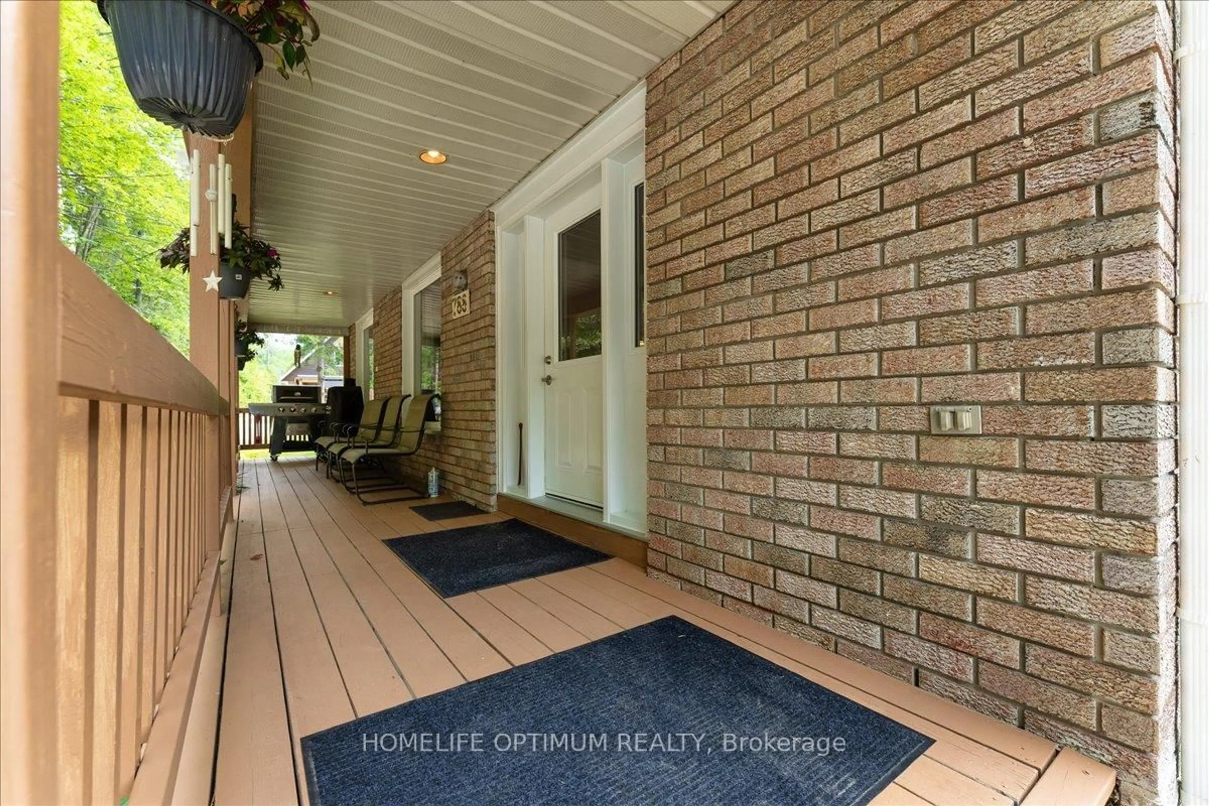 Indoor entryway for 788 Muskoka Rd 3 Rd, Huntsville Ontario P1H 1E1