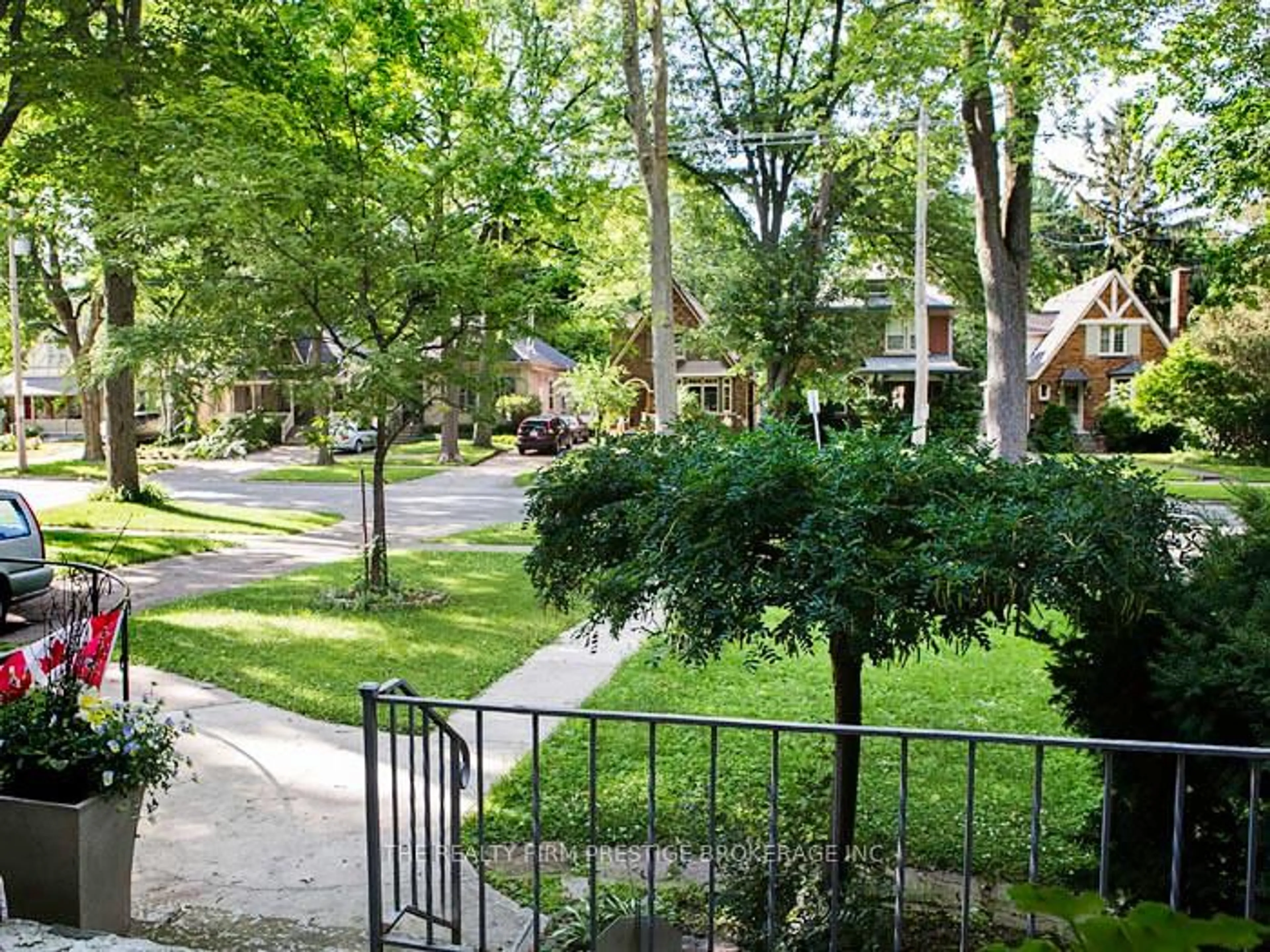 Patio, street for 367 St James St, London East Ontario N6A 1X8