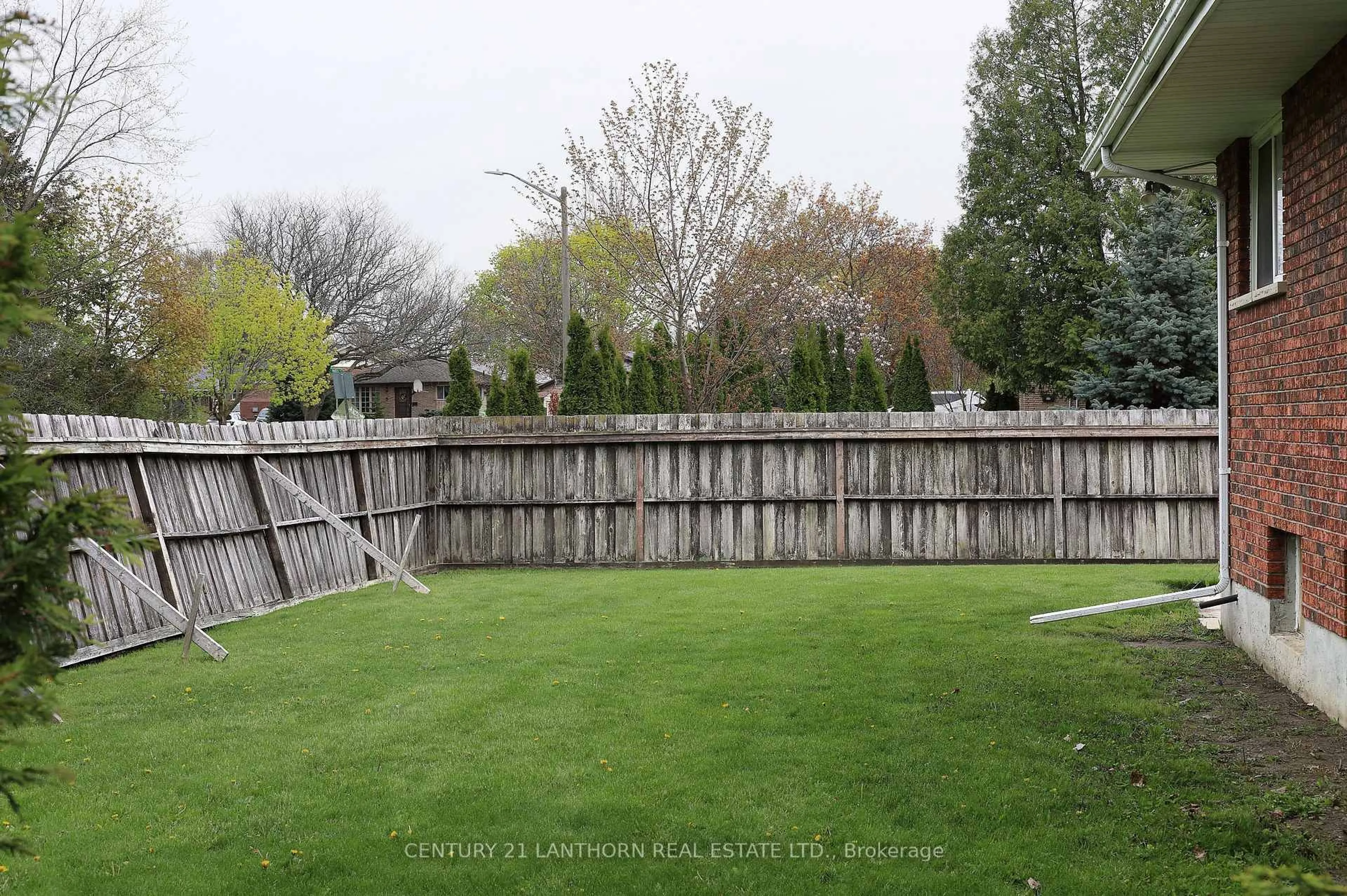 A pic from outside/outdoor area/front of a property/back of a property/a pic from drone, forest/trees view for 37 Maple Dr, Belleville Ontario K8P 2P8