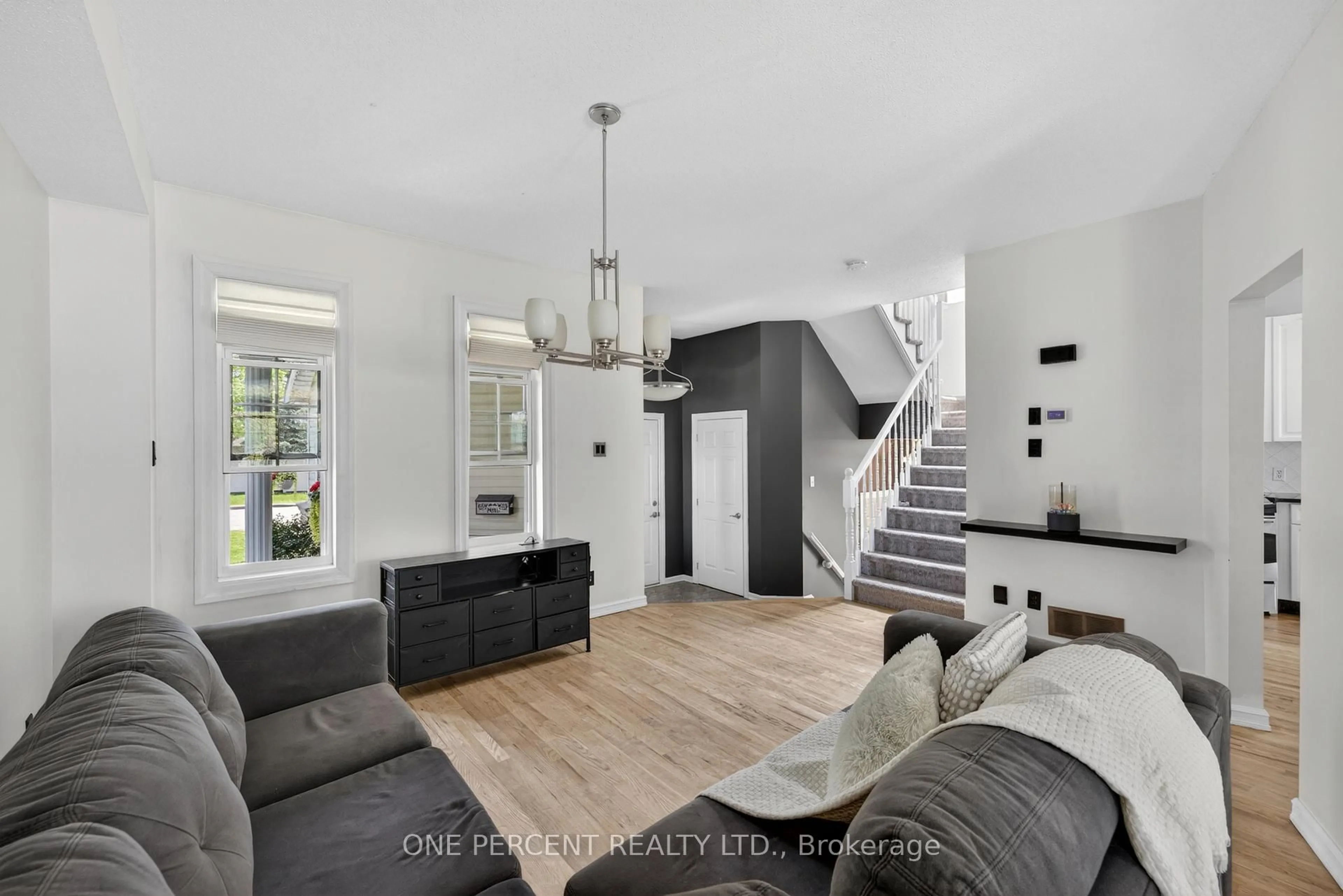 Unknown for 1800 Nicolet Way, Ottawa Ontario K4A 3T7