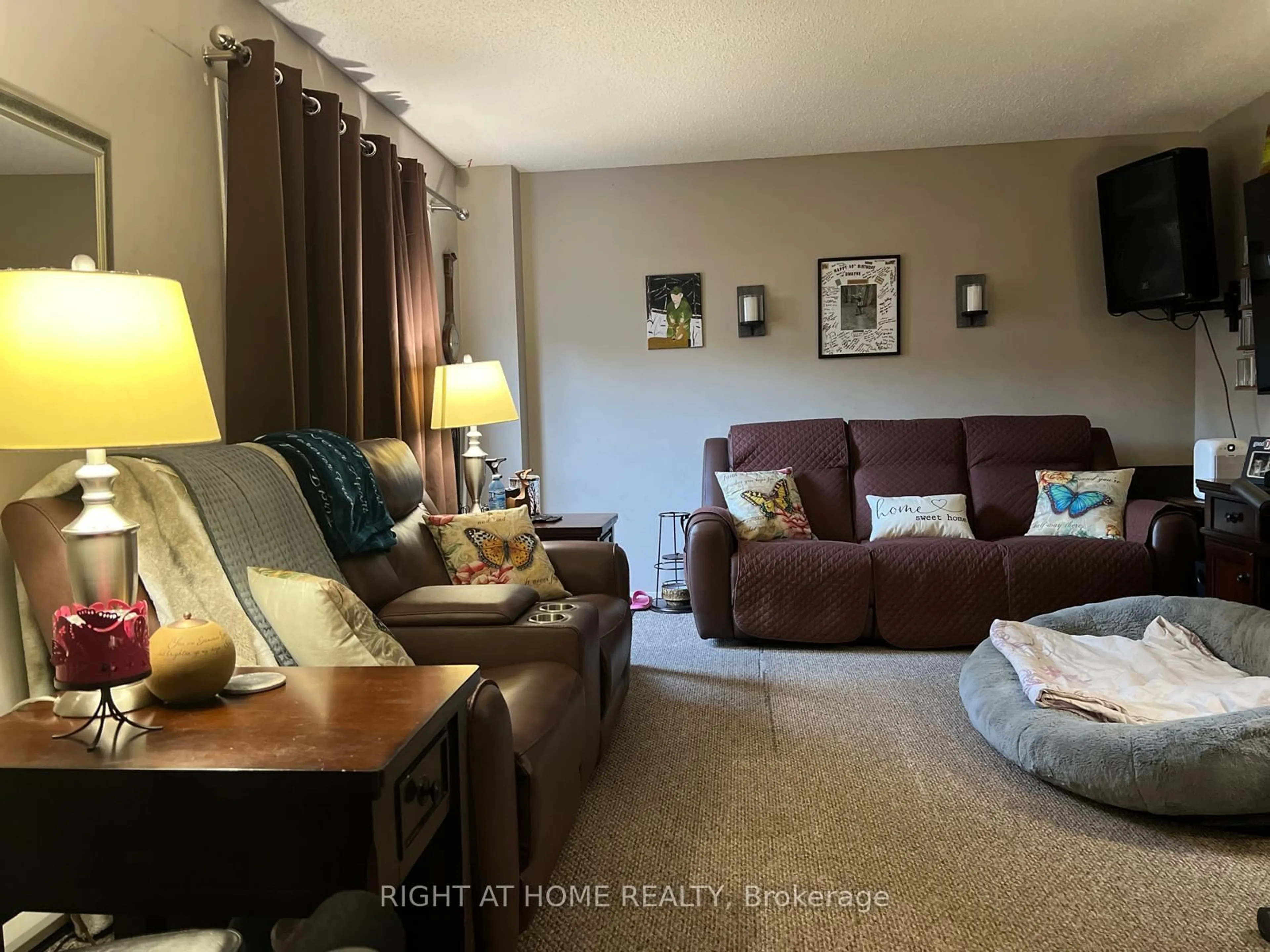 Living room with furniture, unknown for 135 Chalmers St #81, Cambridge Ontario N1R 6M2