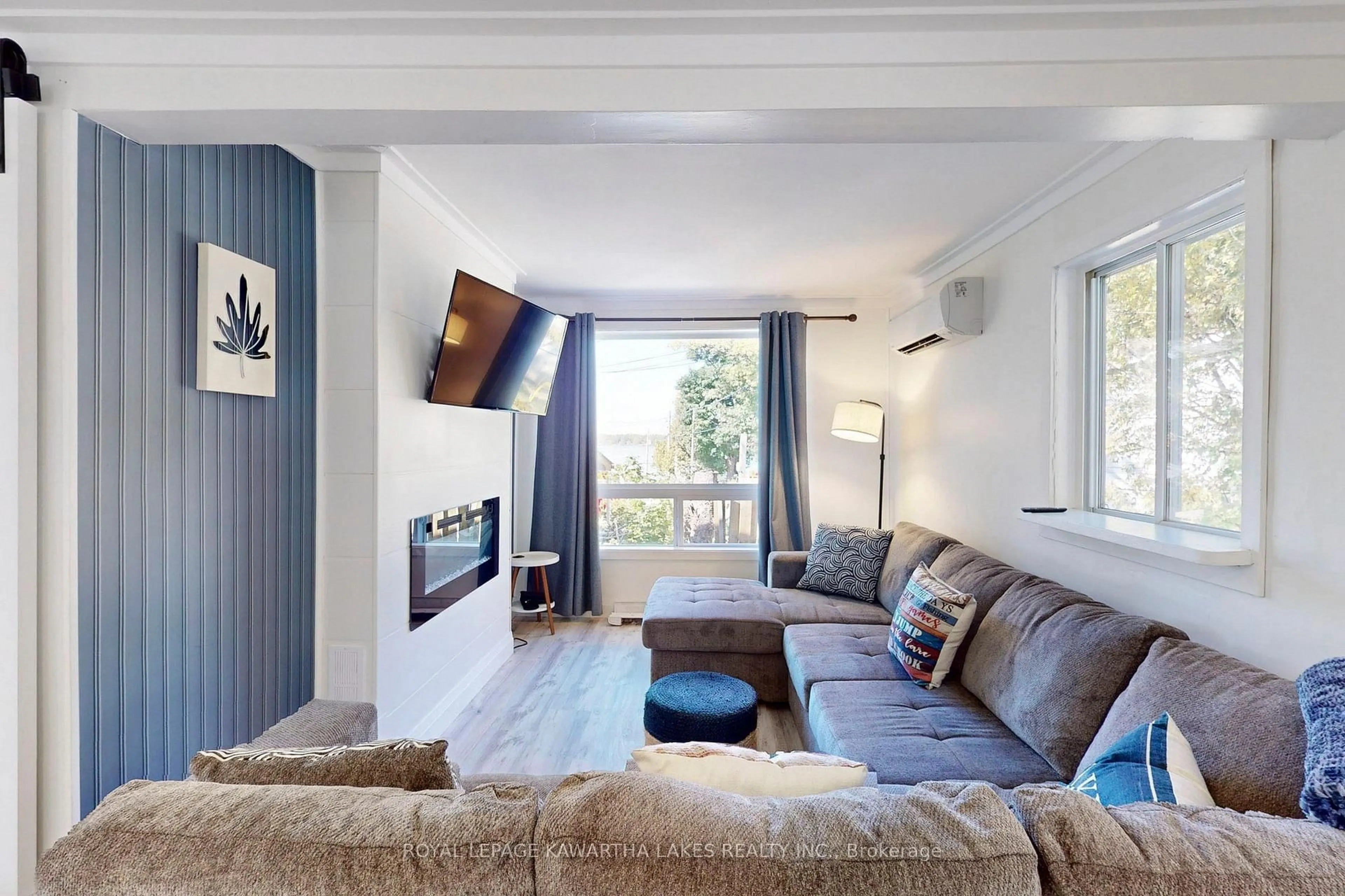Living room with furniture, unknown for 12 Birchcliff Ave, Kawartha Lakes Ontario K0M 1L0