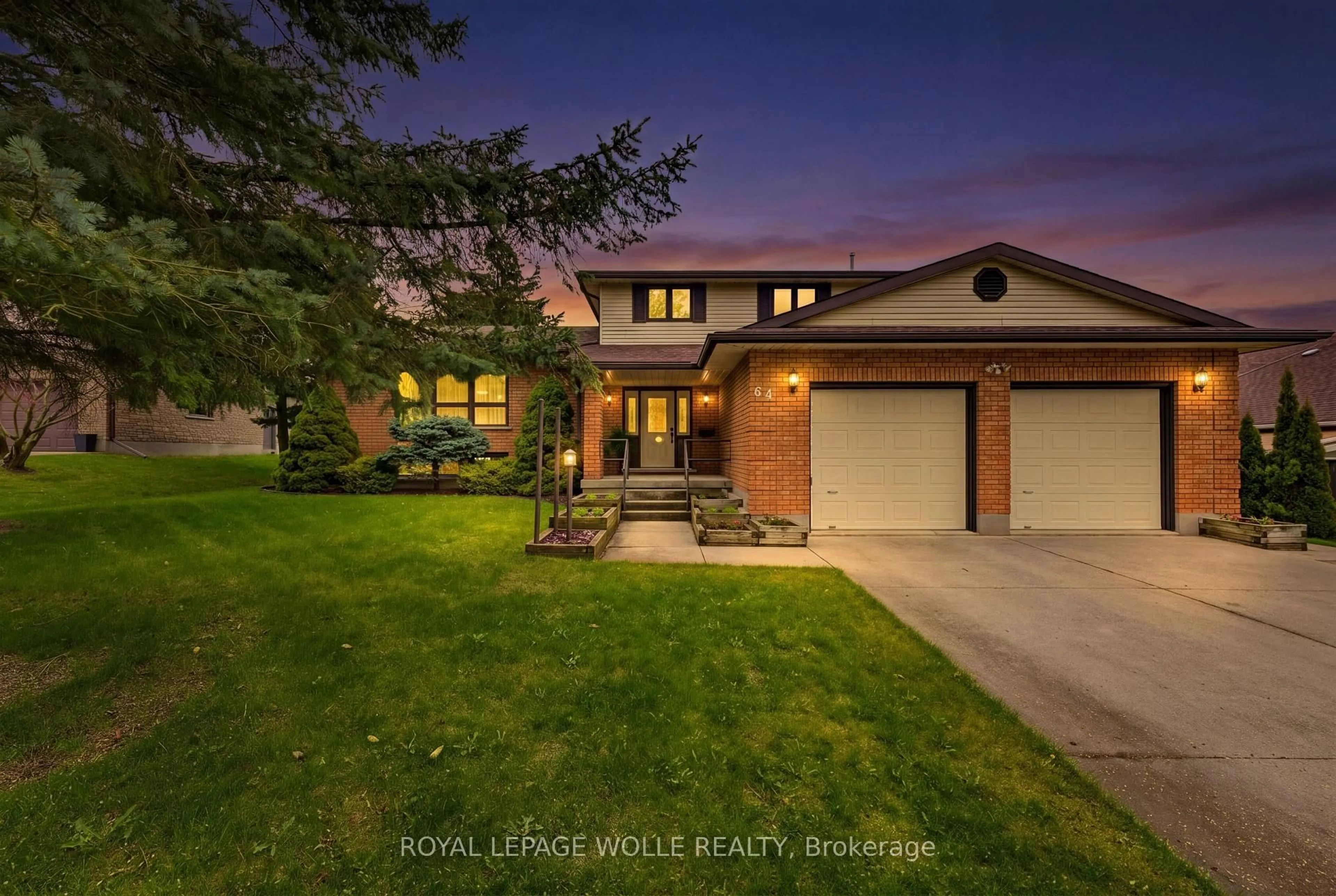 A pic from outside/outdoor area/front of a property/back of a property/a pic from drone, street for 64 Hilltop Crt, Wellesley Ontario N0B 2M1