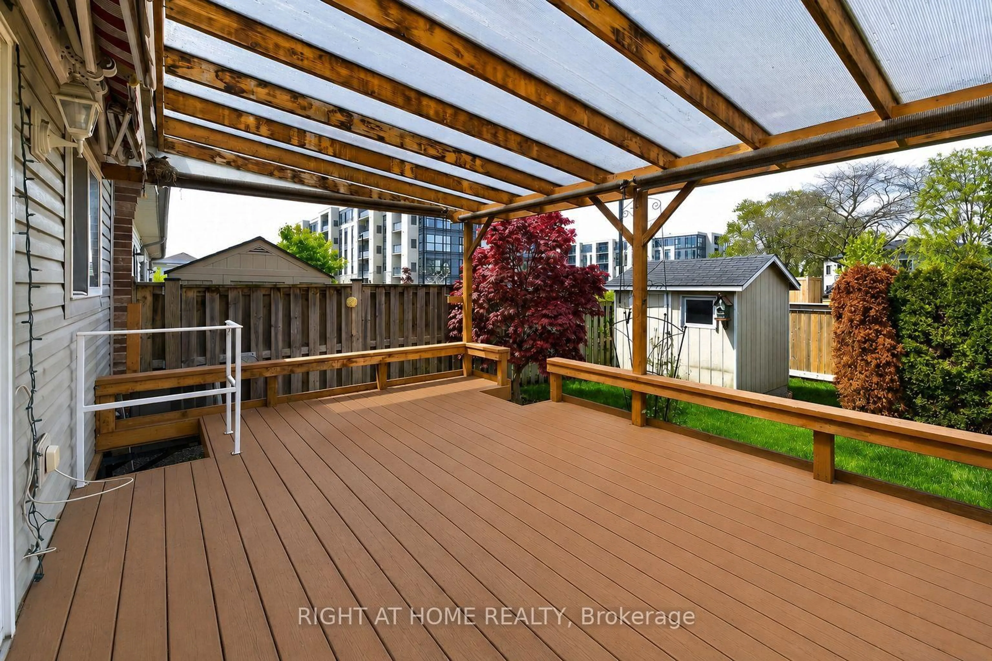 Patio, unknown for 32 Woodburn Ave, St. Catharines Ontario L2P 0B8