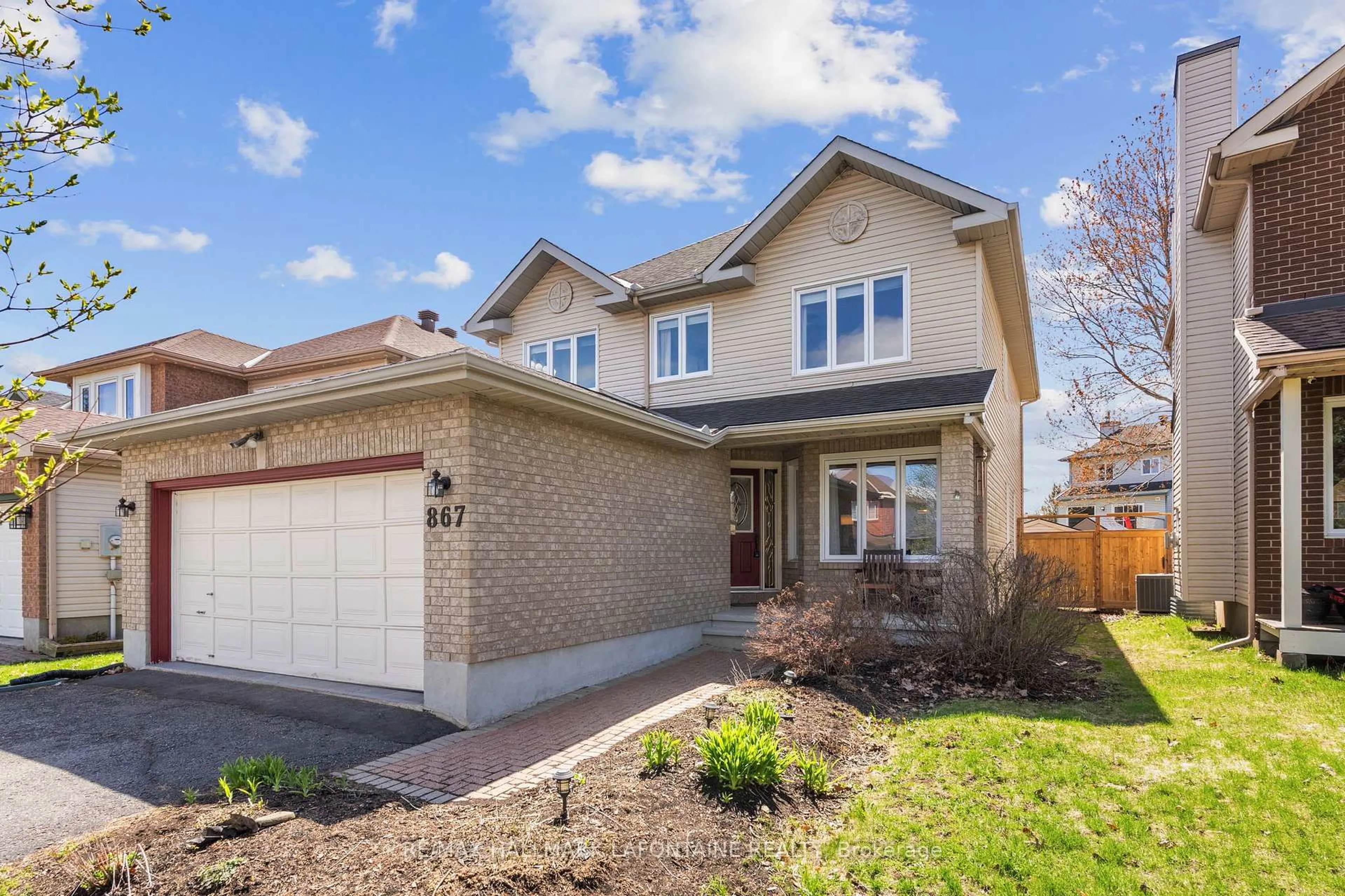 Home with brick exterior material, street for 867 Clearcrest Cres, Ottawa Ontario K4A 3G1