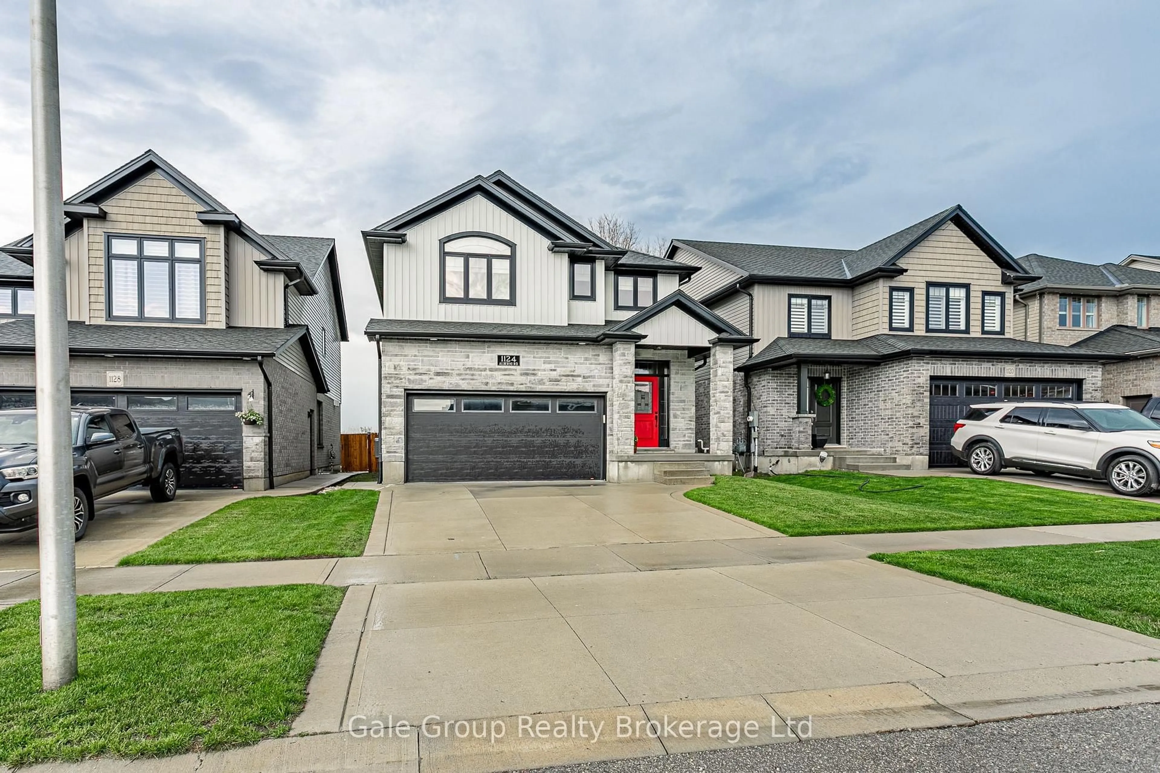 Home with brick exterior material, street for 1124 Alberni Rd, Woodstock Ontario N4T 0H8