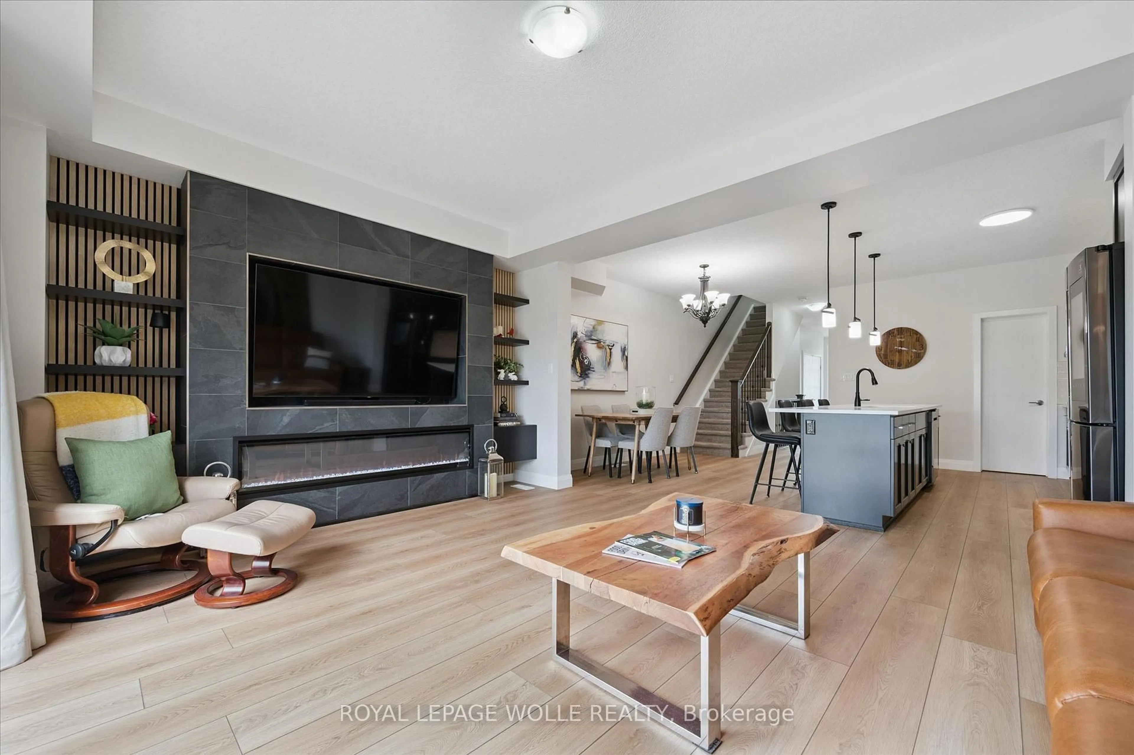 Living room with furniture, unknown for 873 Robert Ferrie Dr, Kitchener Ontario N2R 0P2