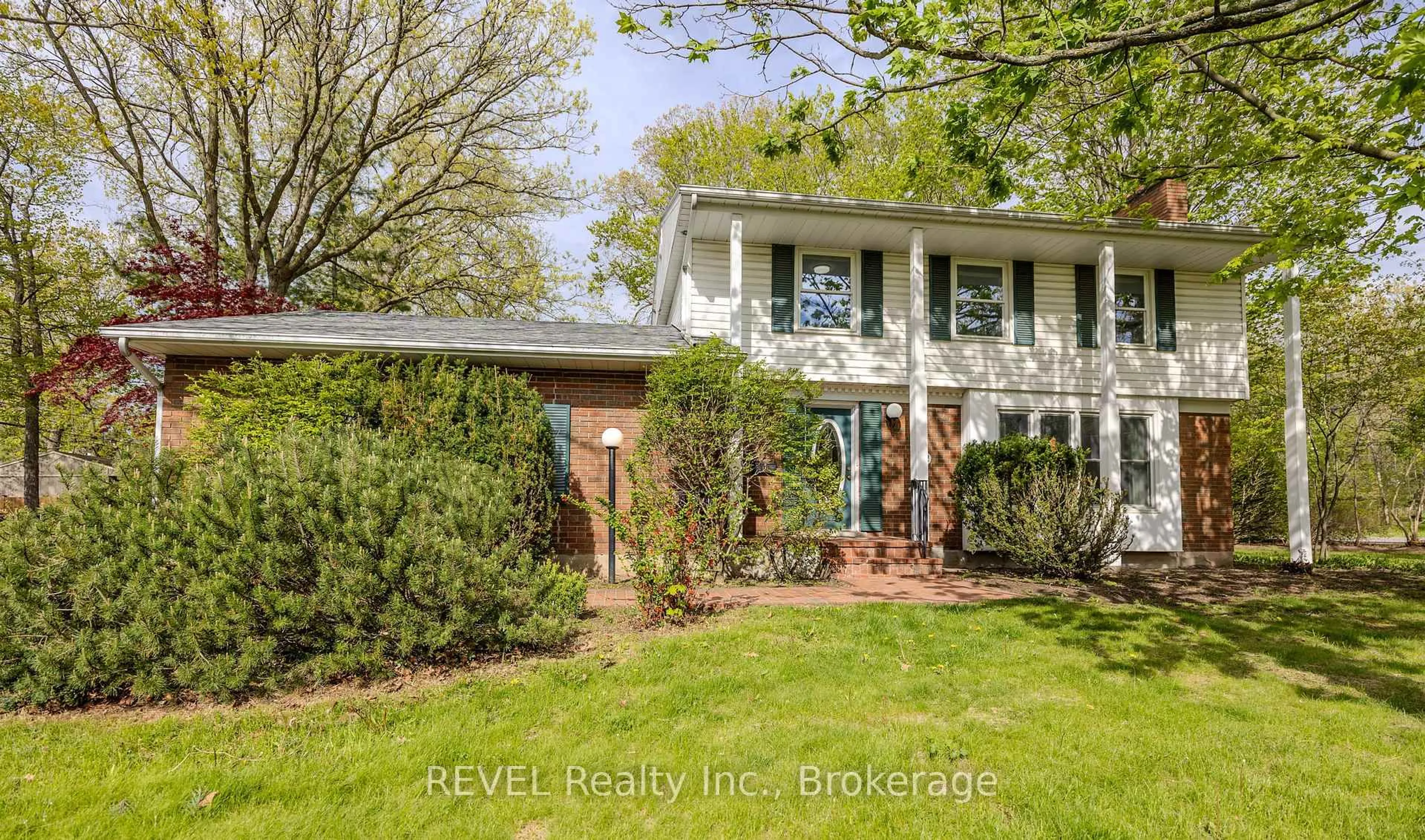 Unknown for 19 Woodington Cres, St. Catharines Ontario L2T 3T8