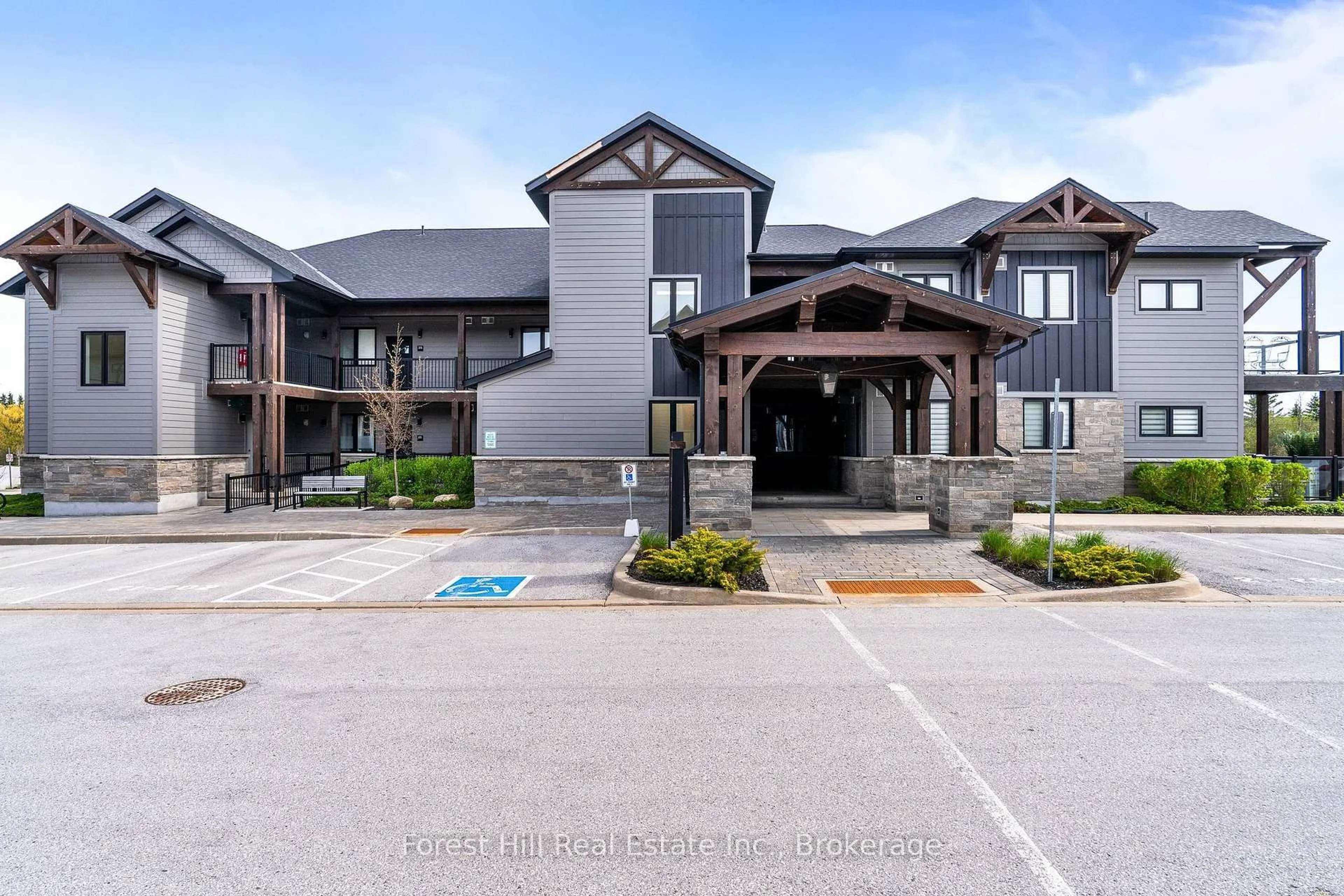 Unknown for 21 Beckwith Lane #106, Blue Mountains Ontario L9Y 3B6