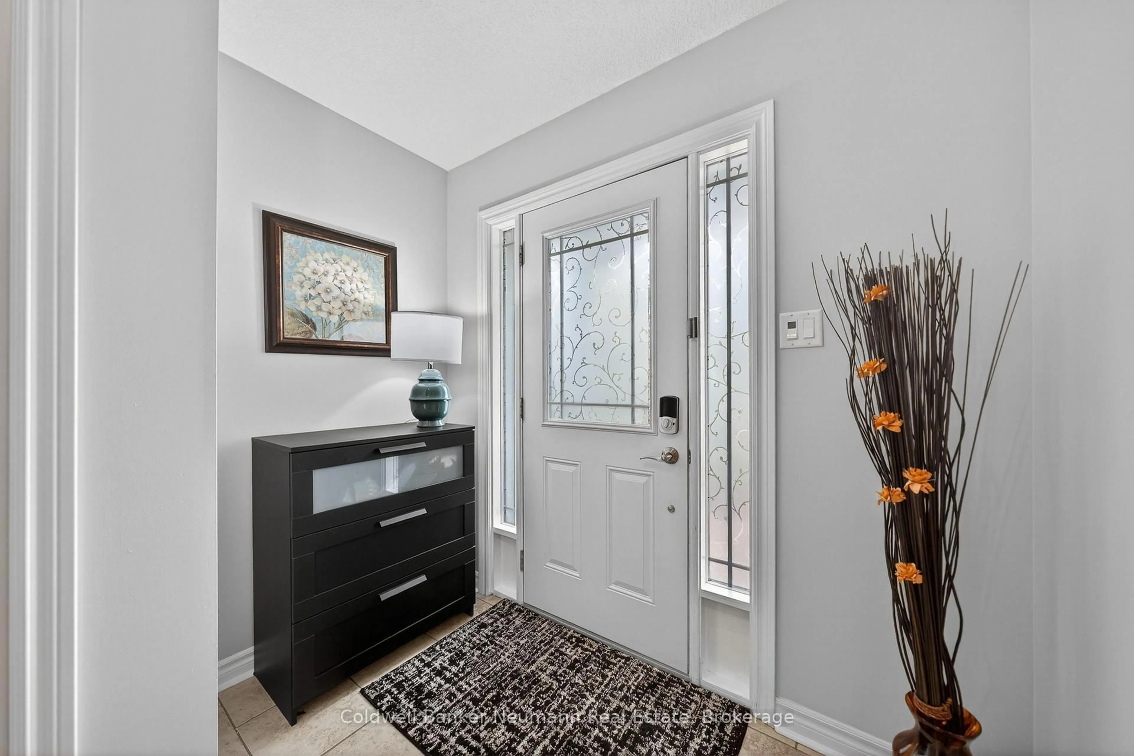 Indoor entryway for 184 Goodwin Dr, Guelph Ontario N1L 0C7