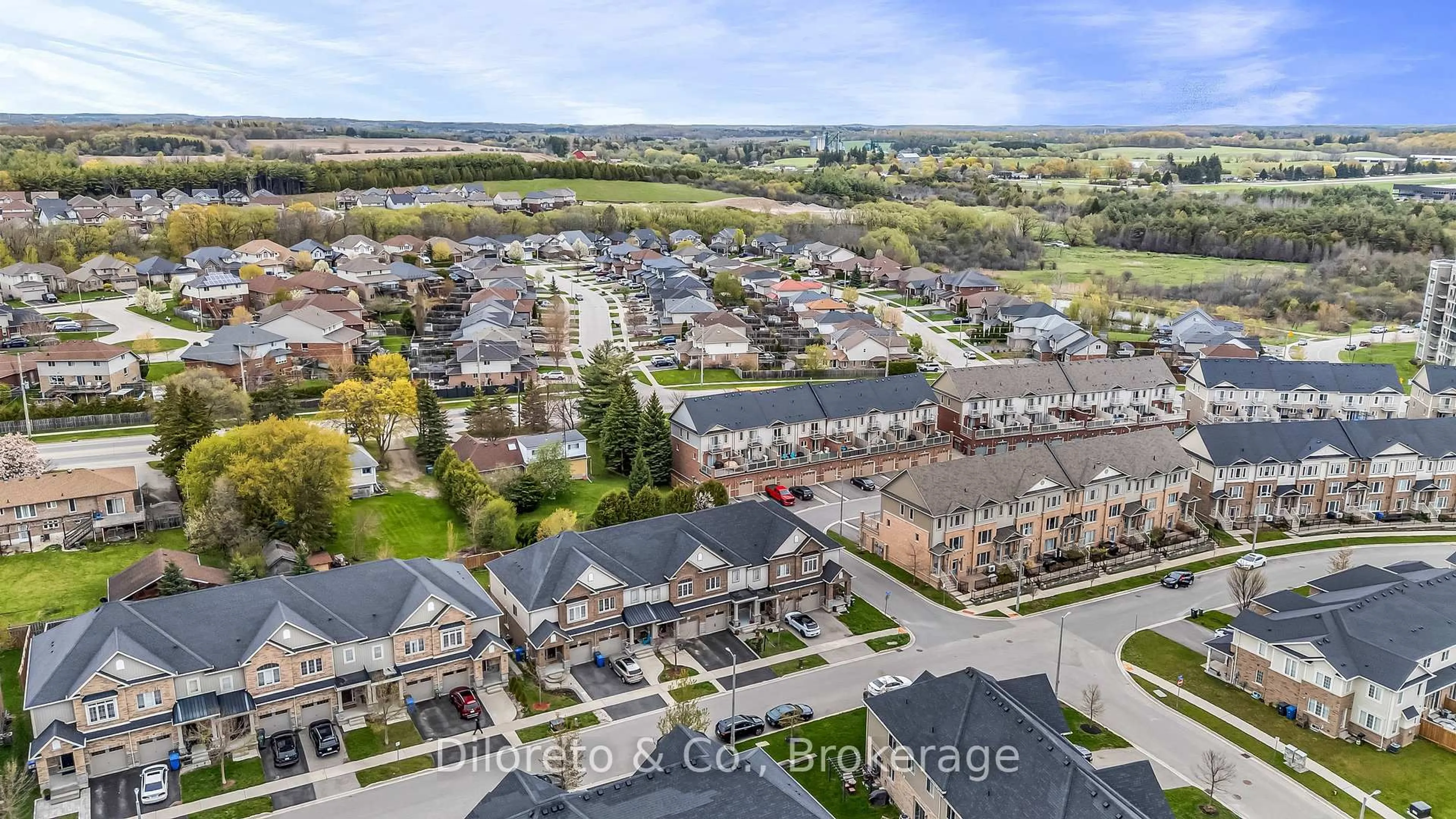 A pic from outside/outdoor area/front of a property/back of a property/a pic from drone, unknown for 158 Law Dr, Guelph Ontario N1E 0H5