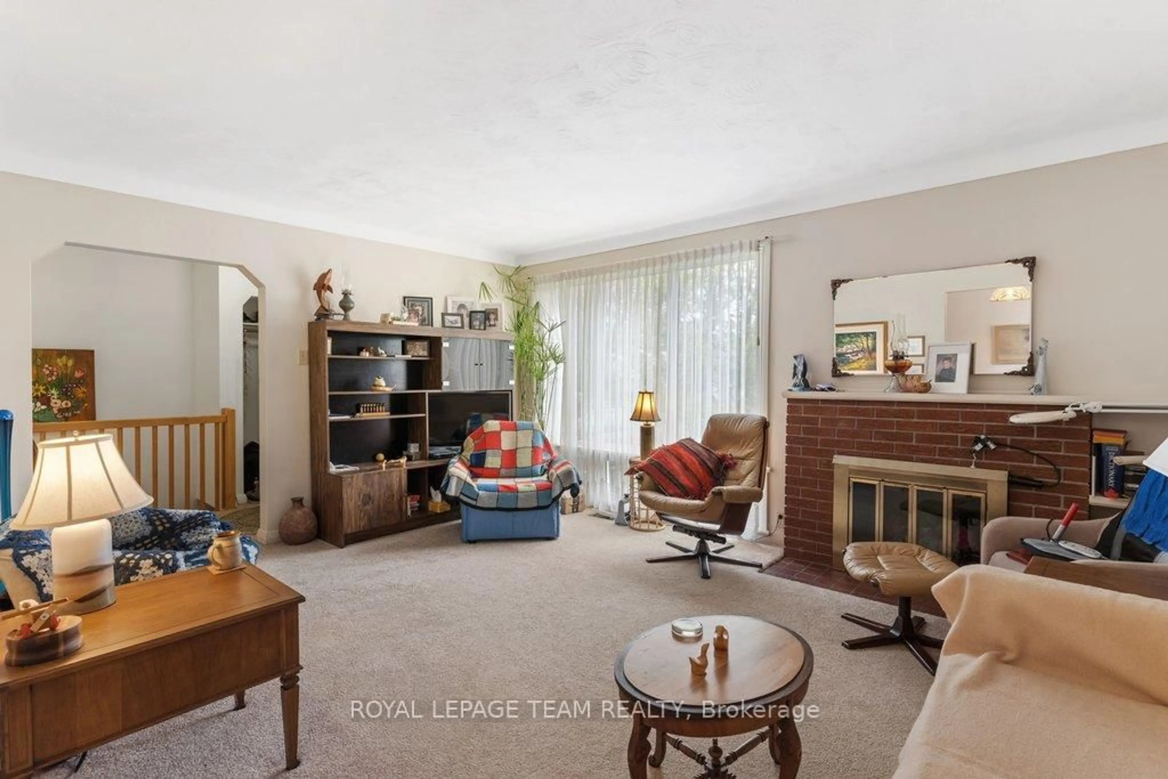 Living room with furniture, unknown for 684 Wavell Ave, Ottawa Ontario K2A 3B1