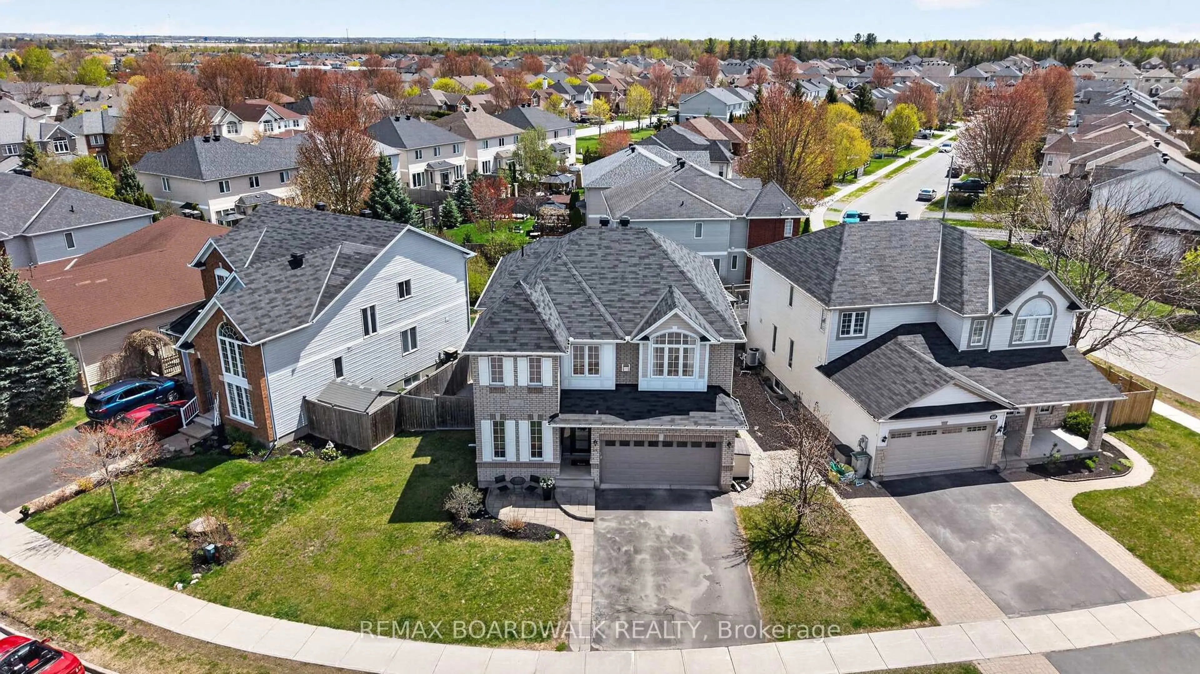 A pic from outside/outdoor area/front of a property/back of a property/a pic from drone, street for 64 Baywood Dr, Ottawa Ontario K2S 2H5