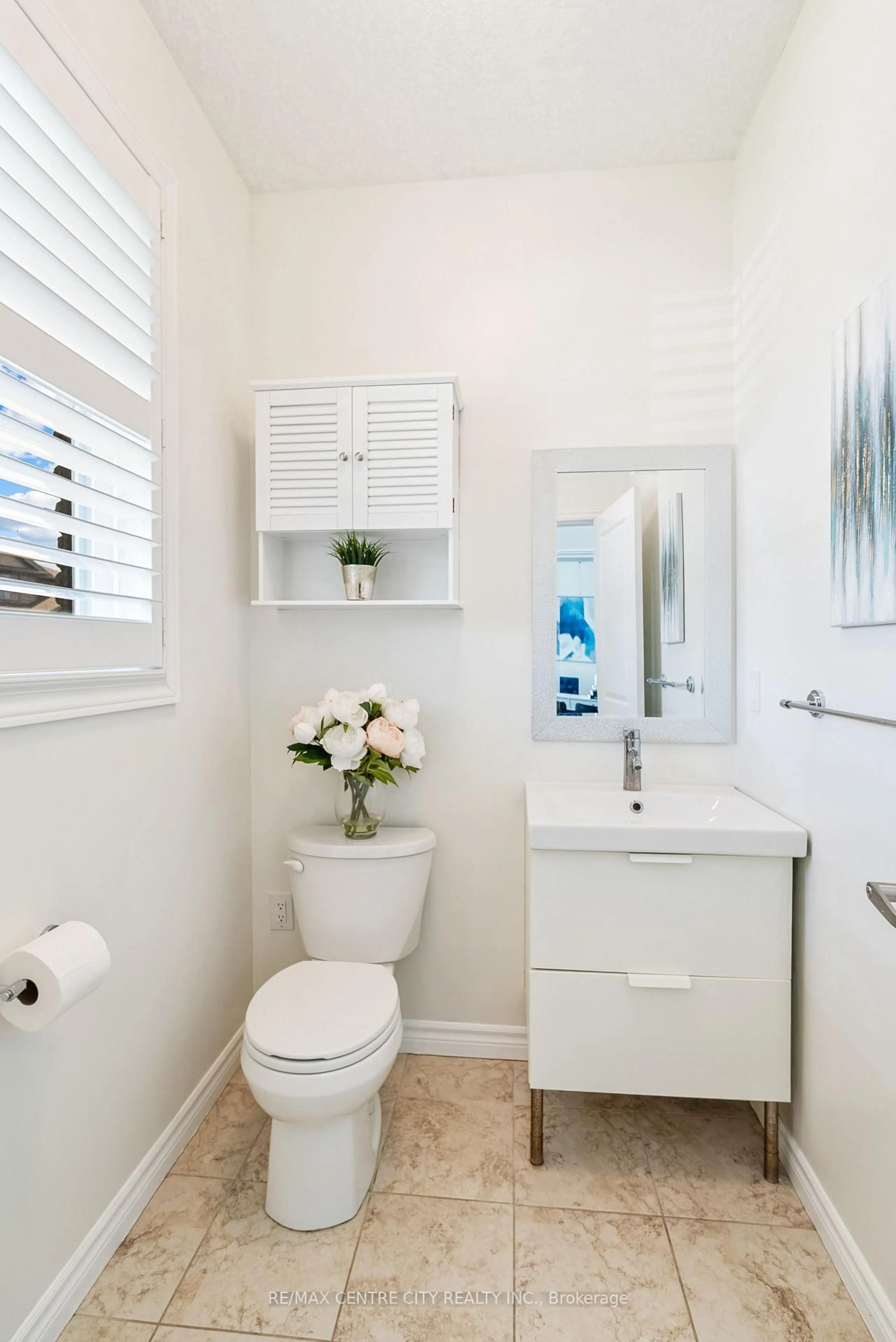 Contemporary bathroom, ceramic/tile floor for 1420 Howlett Circ, London North Ontario N5X 0K5