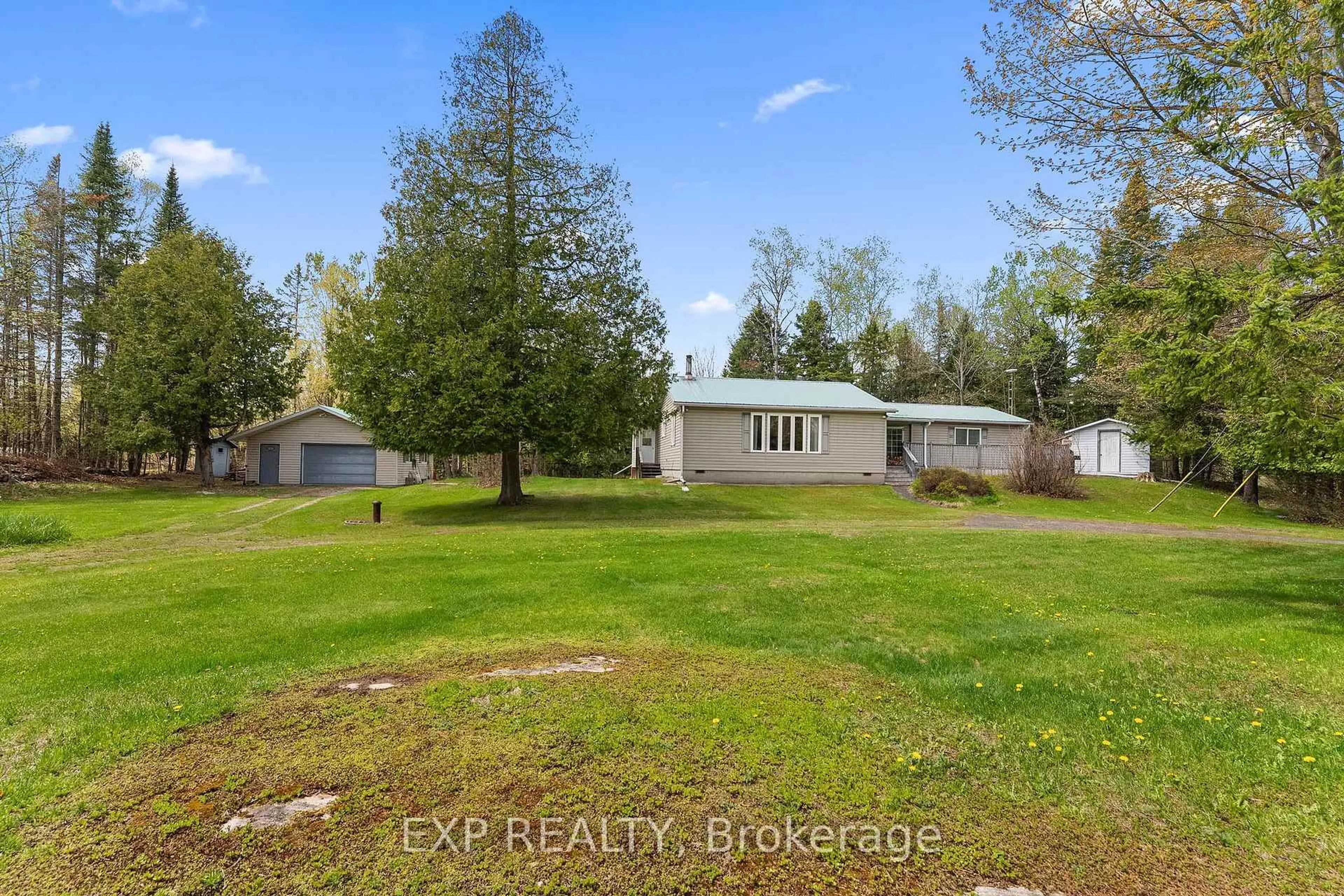 A pic from outside/outdoor area/front of a property/back of a property/a pic from drone, water/lake/river/ocean view for 6015 Centennial Dr, Griffith Ontario K0J 2R0
