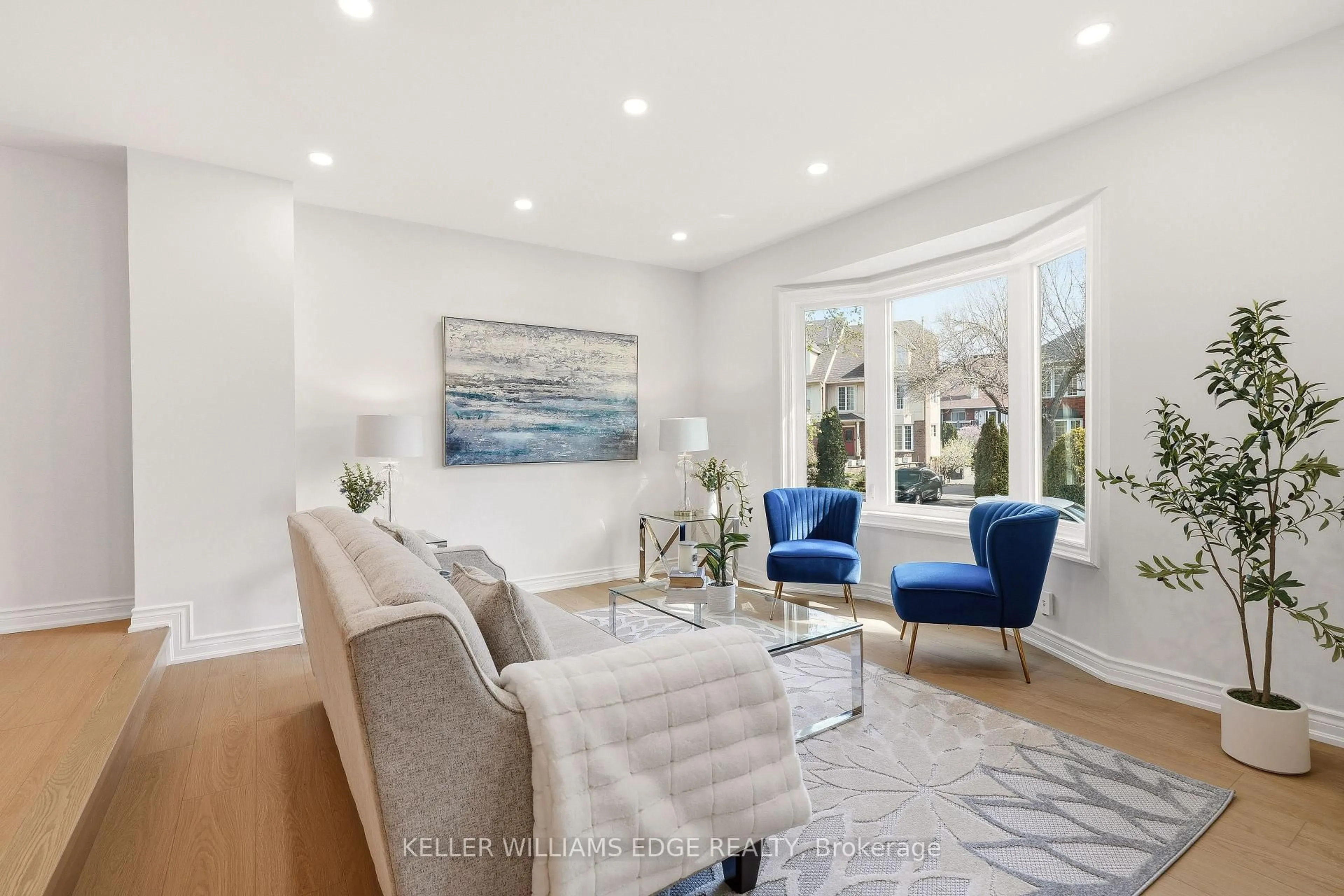 Living room with furniture, unknown for 14 Harbour Dr, Hamilton Ontario L8E 4Z5
