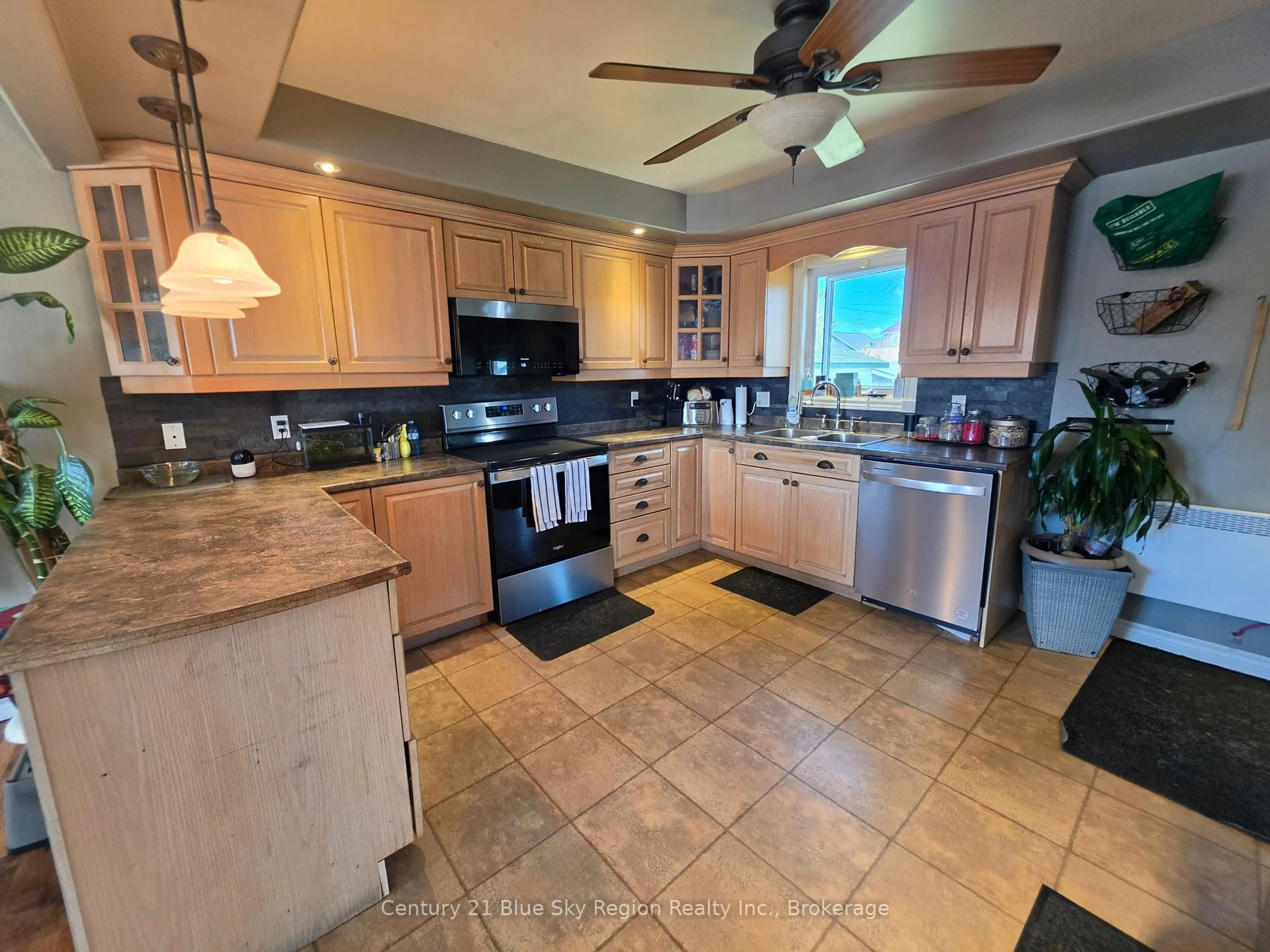 Open concept kitchen, ceramic/tile floor for 21 Gingras Ave, West Nipissing Ontario P0H 2M0