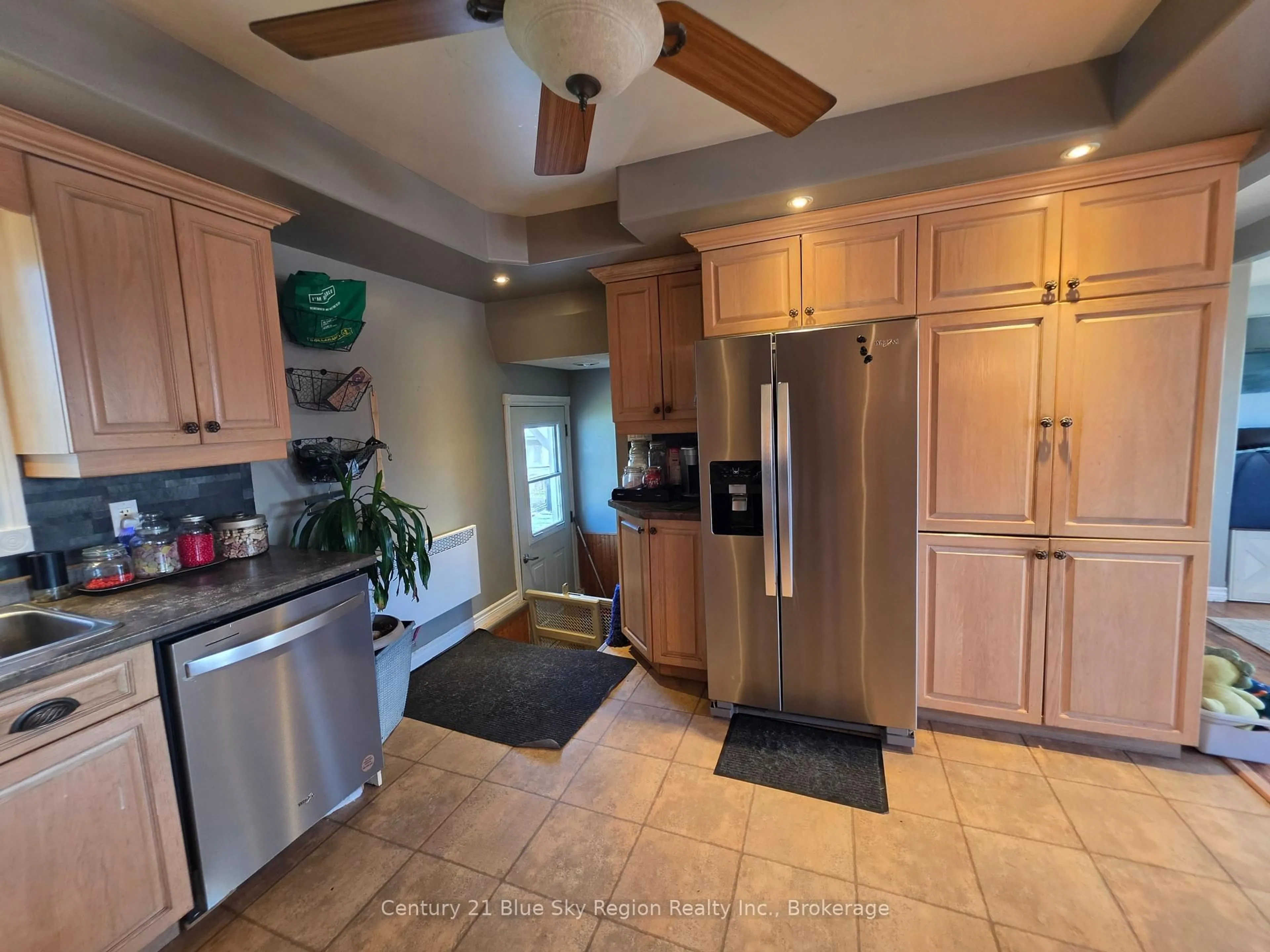 Open concept kitchen, ceramic/tile floor for 21 Gingras Ave, West Nipissing Ontario P0H 2M0