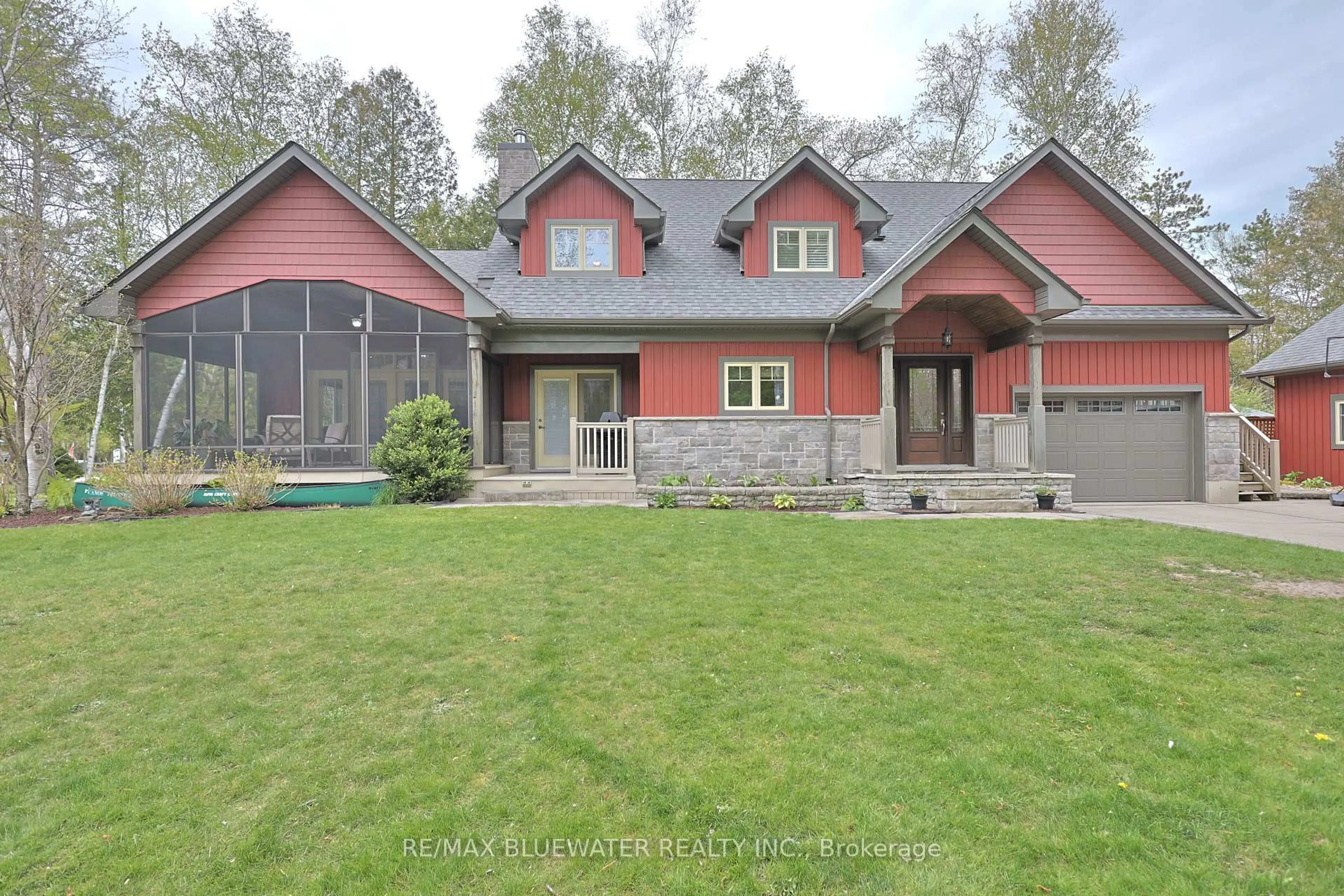Home with brick exterior material, unknown for 6436 Robert Ave, Lambton Shores Ontario N0N 1J2