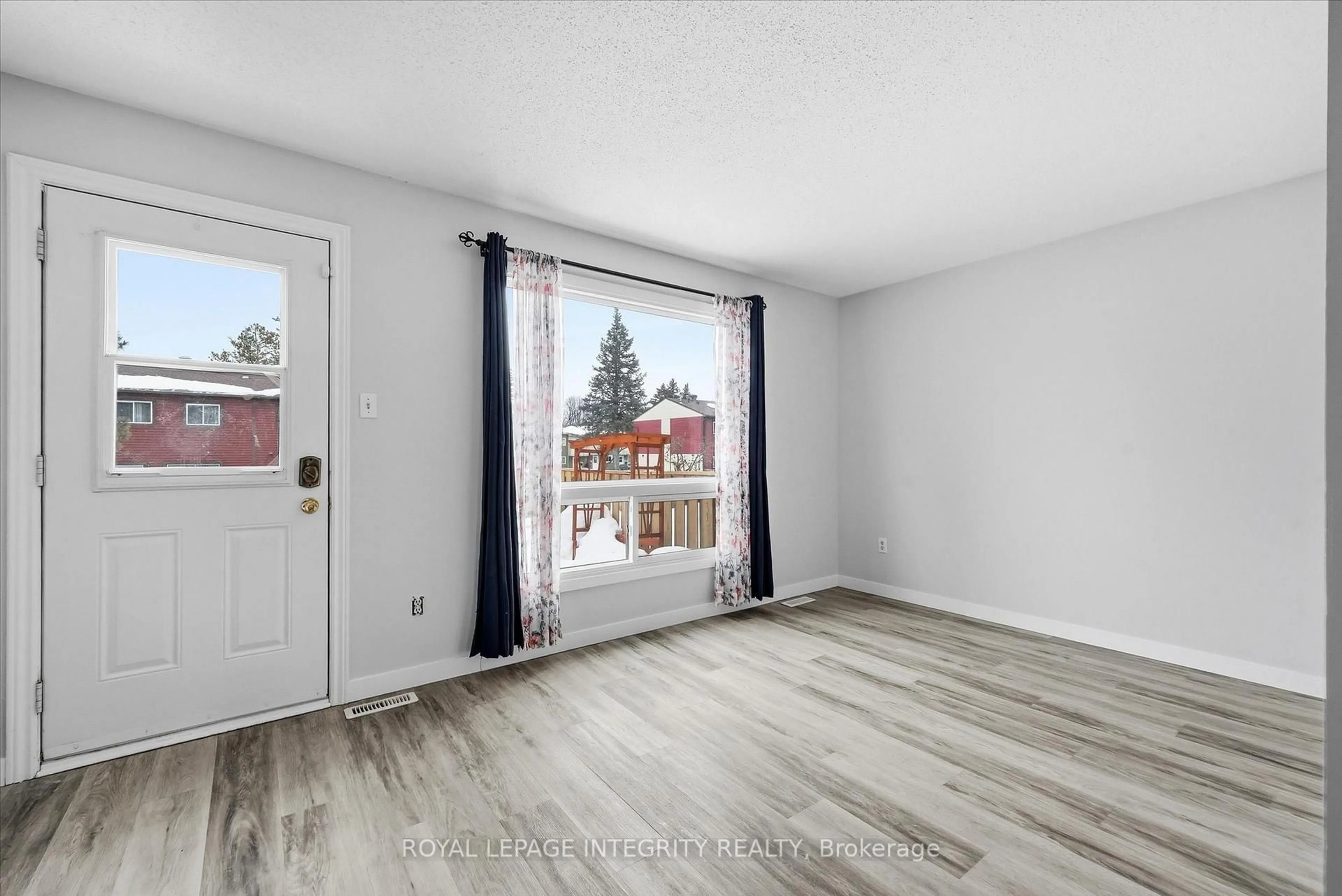 A pic of a room for 228 Millroad Way, Orleans Ontario K1E 2C9
