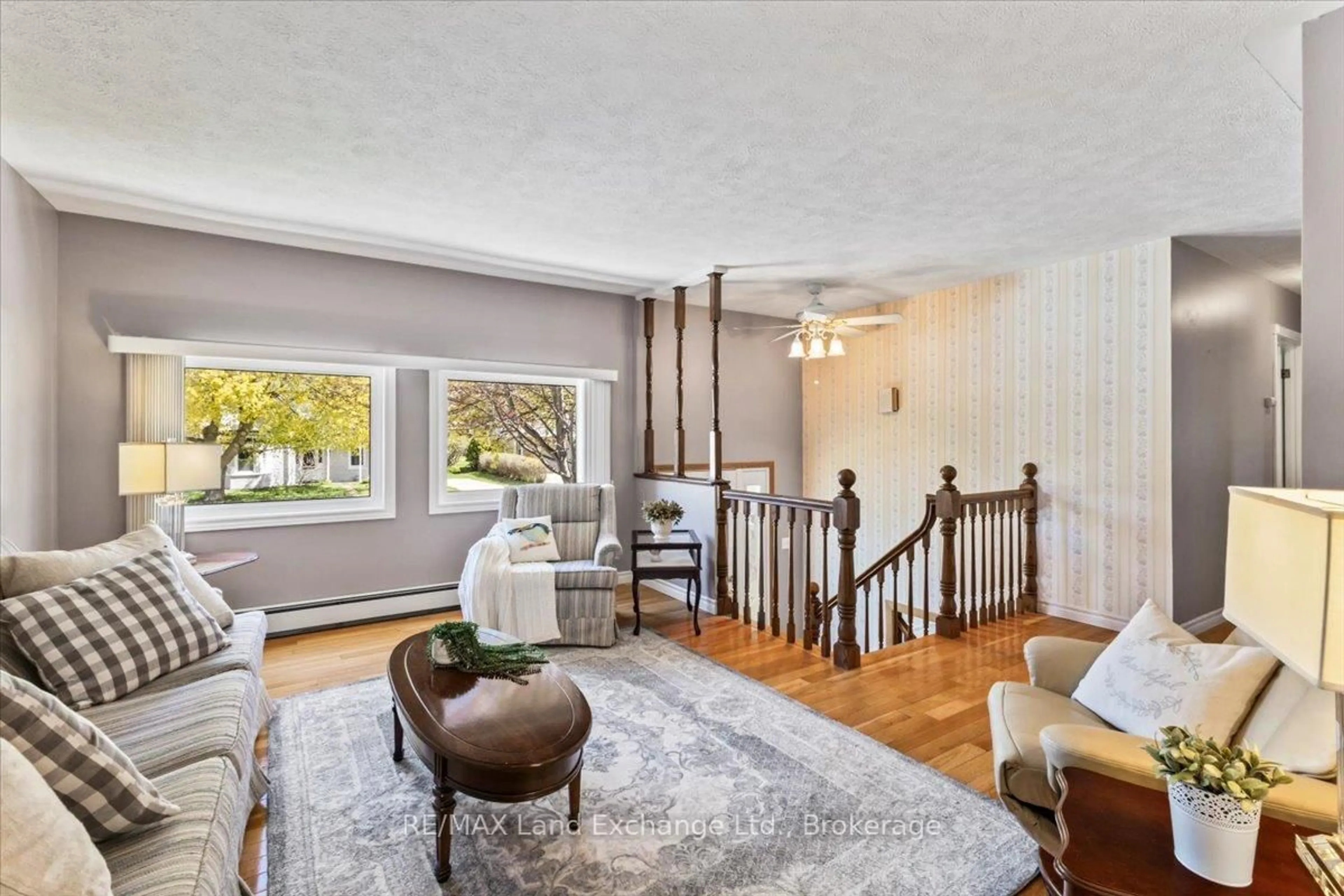 Living room with furniture, unknown for 542 Green St, Saugeen Shores Ontario N0H 2C0