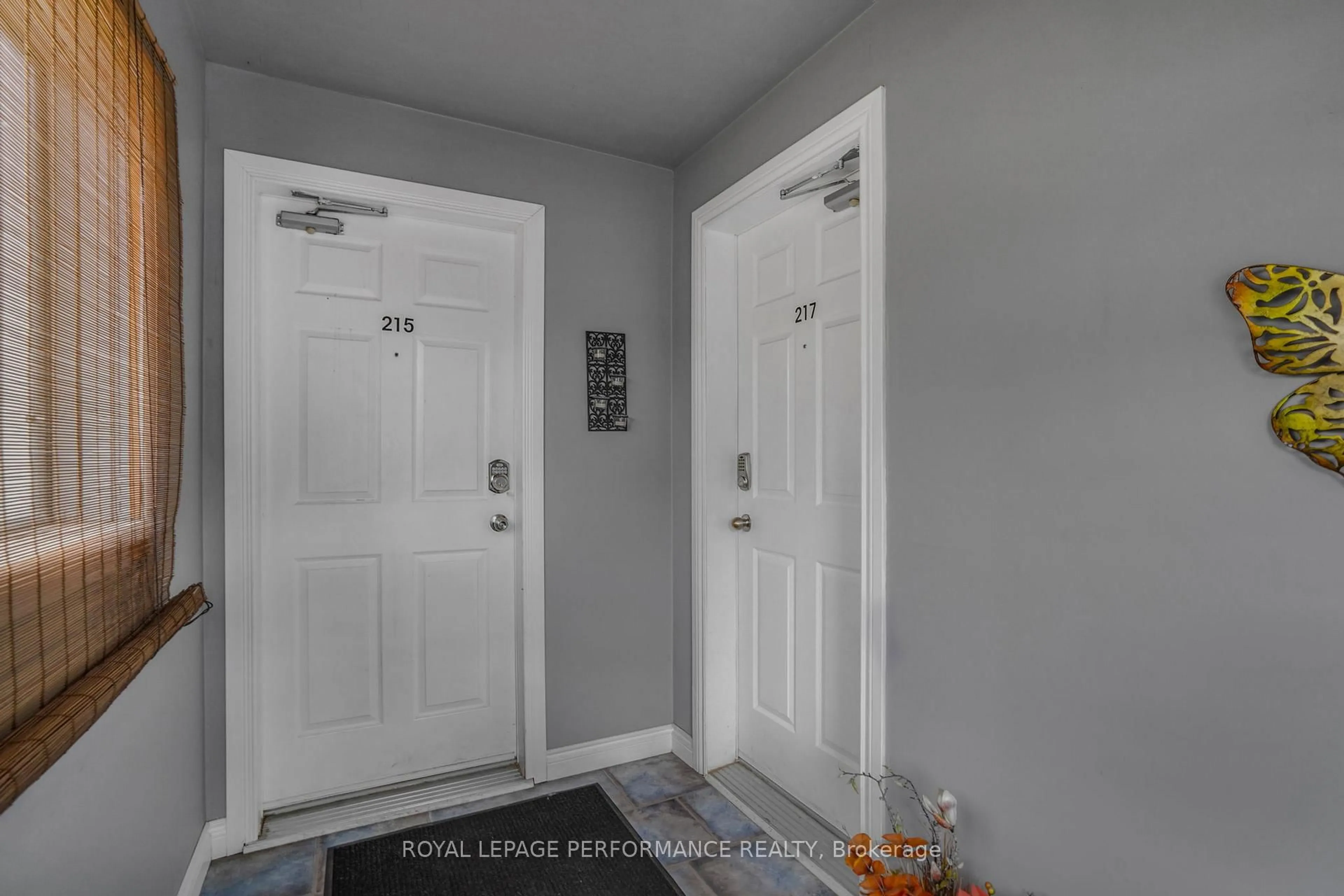 Indoor entryway for 215-217 Nelson St, Hawkesbury Ontario K6A 1L6