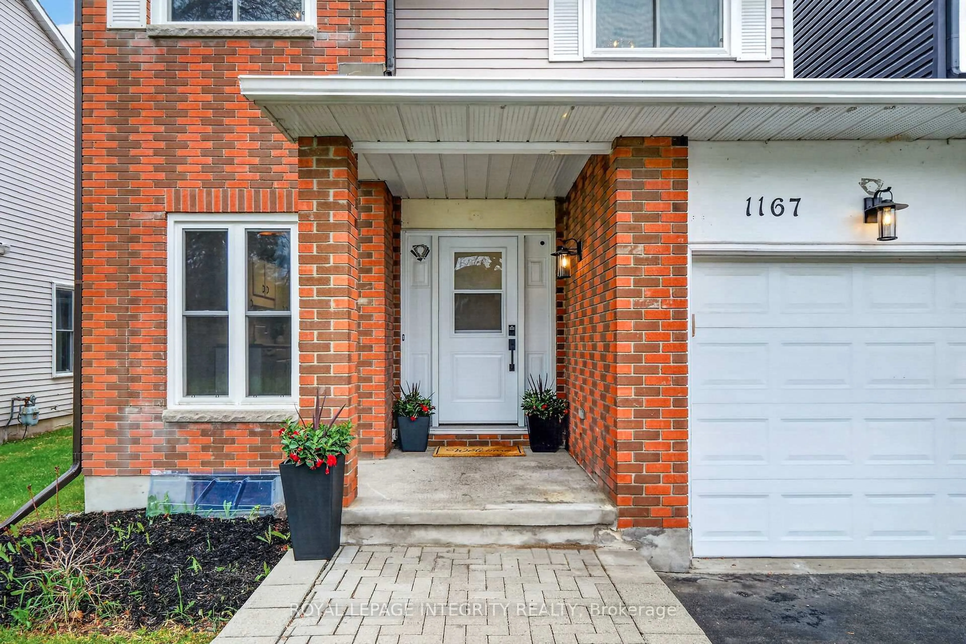 Home with brick exterior material, street for 1167 Saint-Emmanuel Terr, Ottawa Ontario K1C 2J6