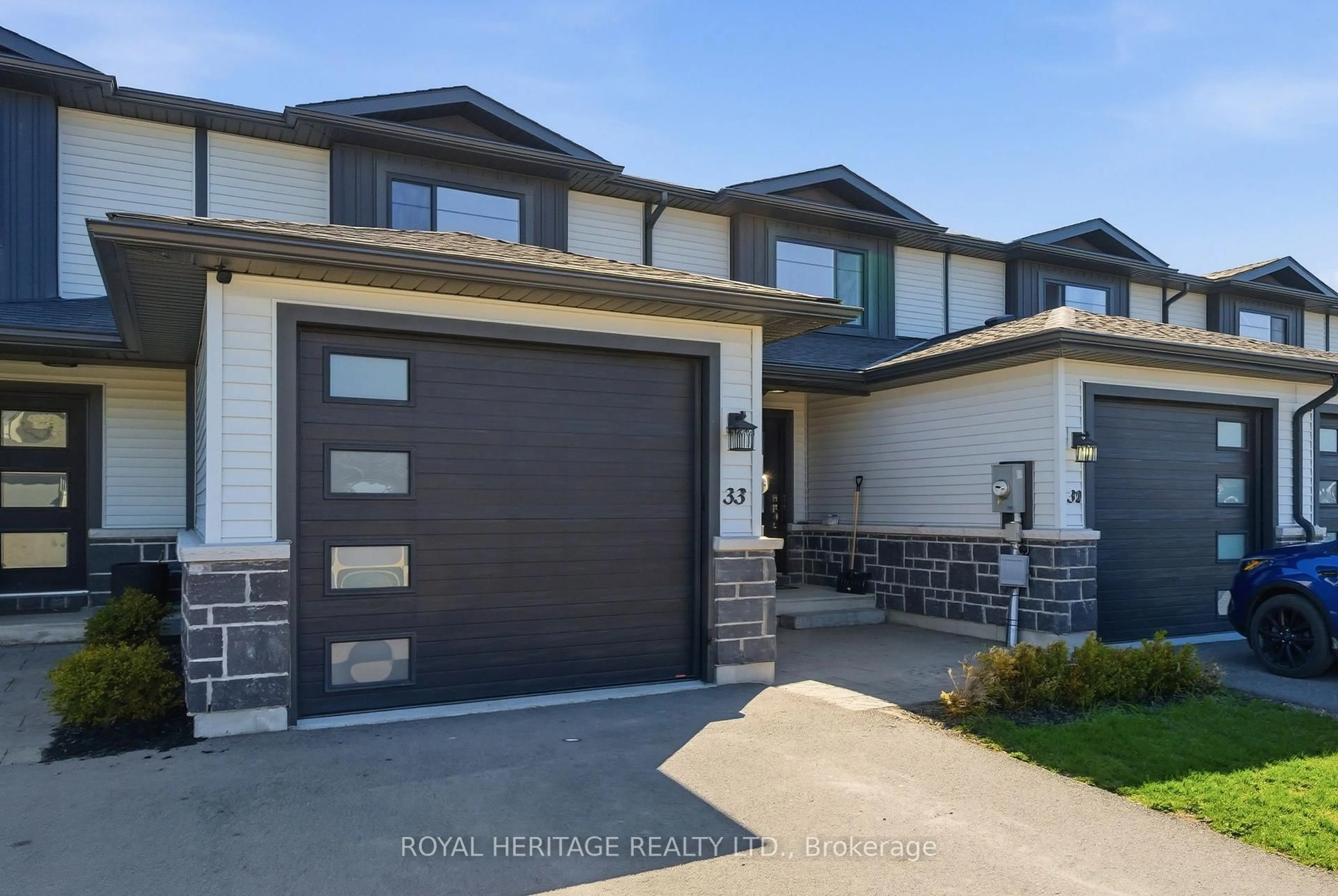 Home with brick exterior material, street for 33 Dewal Pl, Belleville Ontario K8P 0H3