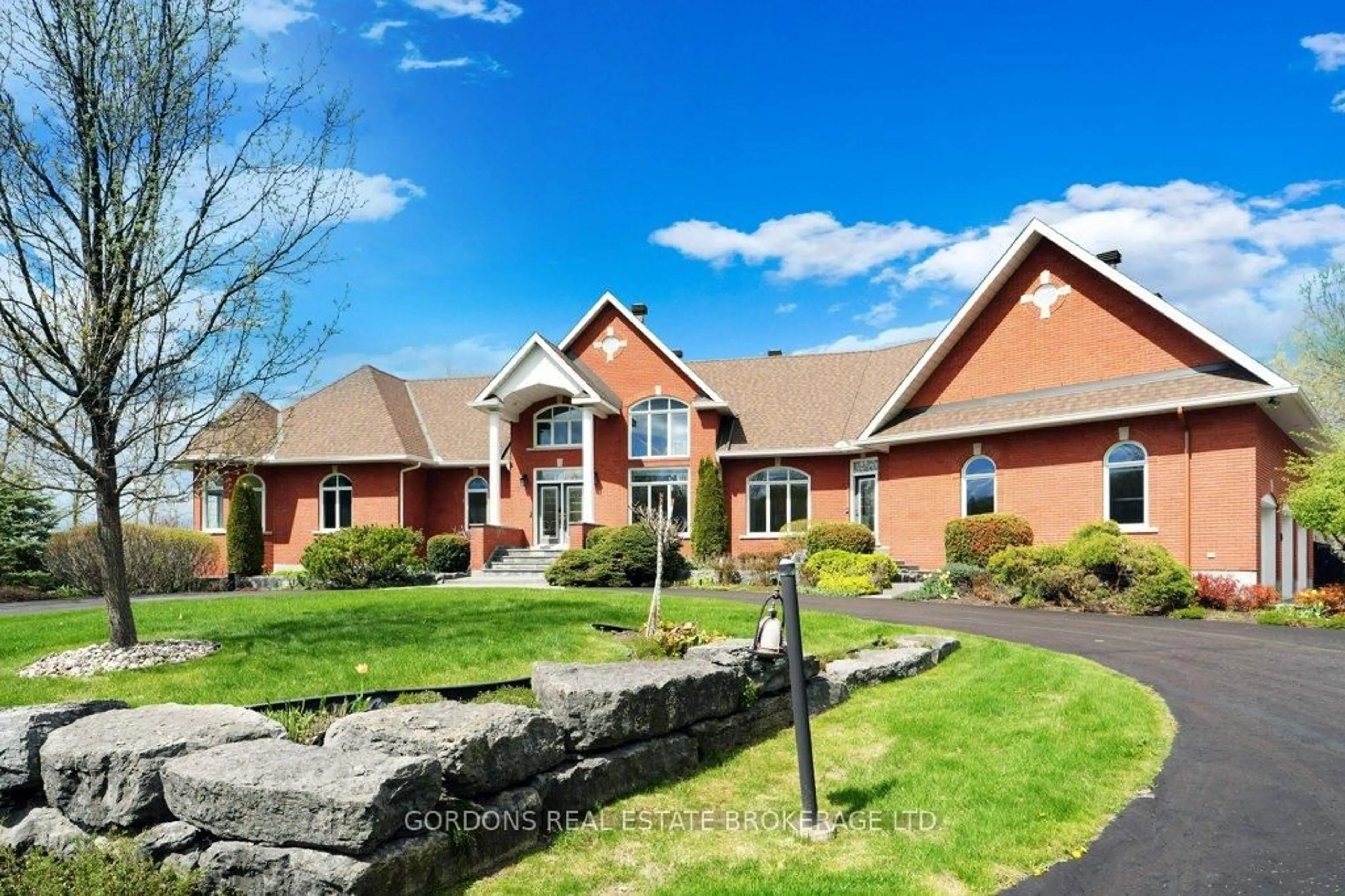 Home with brick exterior material, unknown for 2369 Lookout Dr, Cumberland Ontario K4C 1C1
