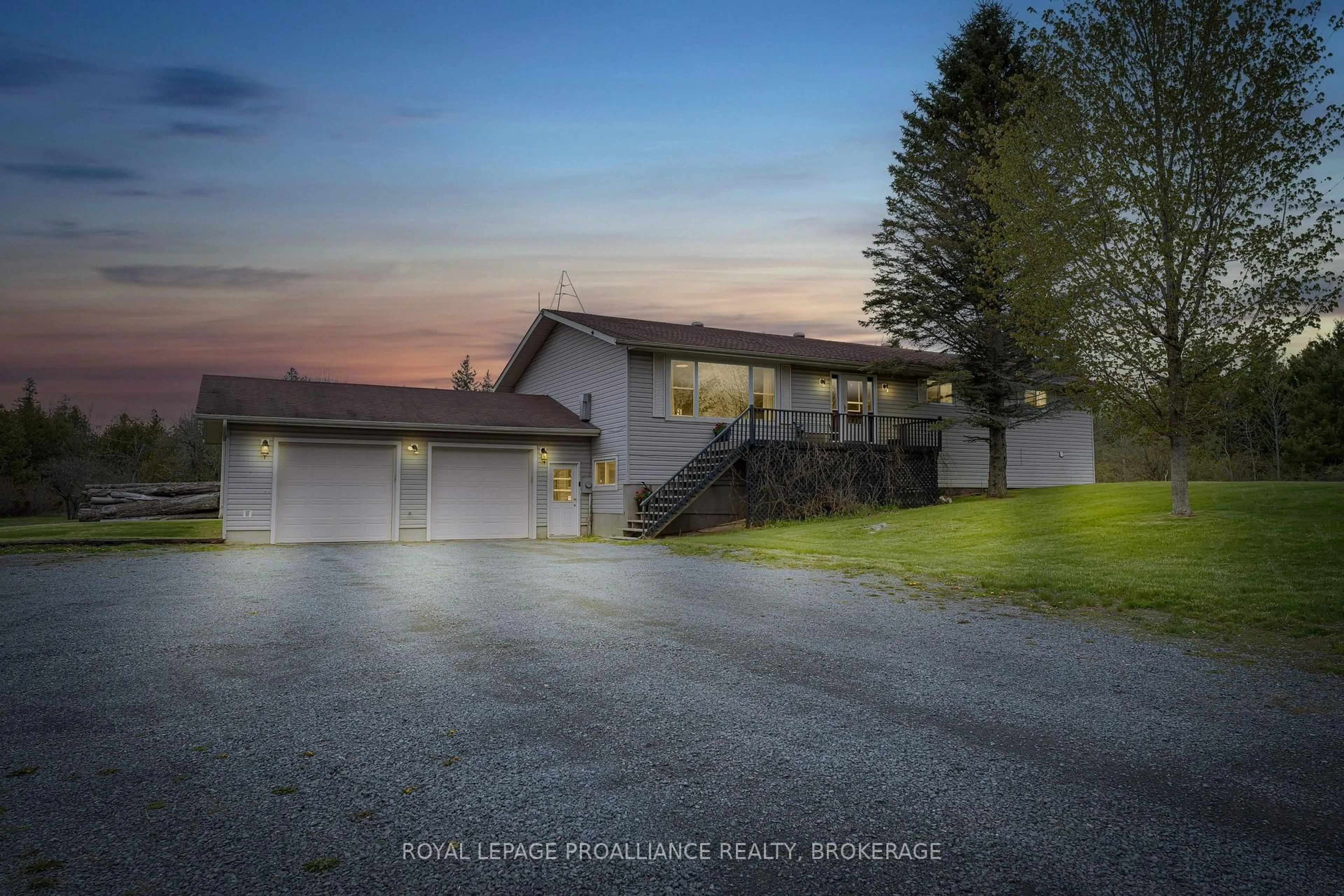 A pic from outside/outdoor area/front of a property/back of a property/a pic from drone, building for 4779 Florida Rd, Bissett Creek Ontario K0H 2H0
