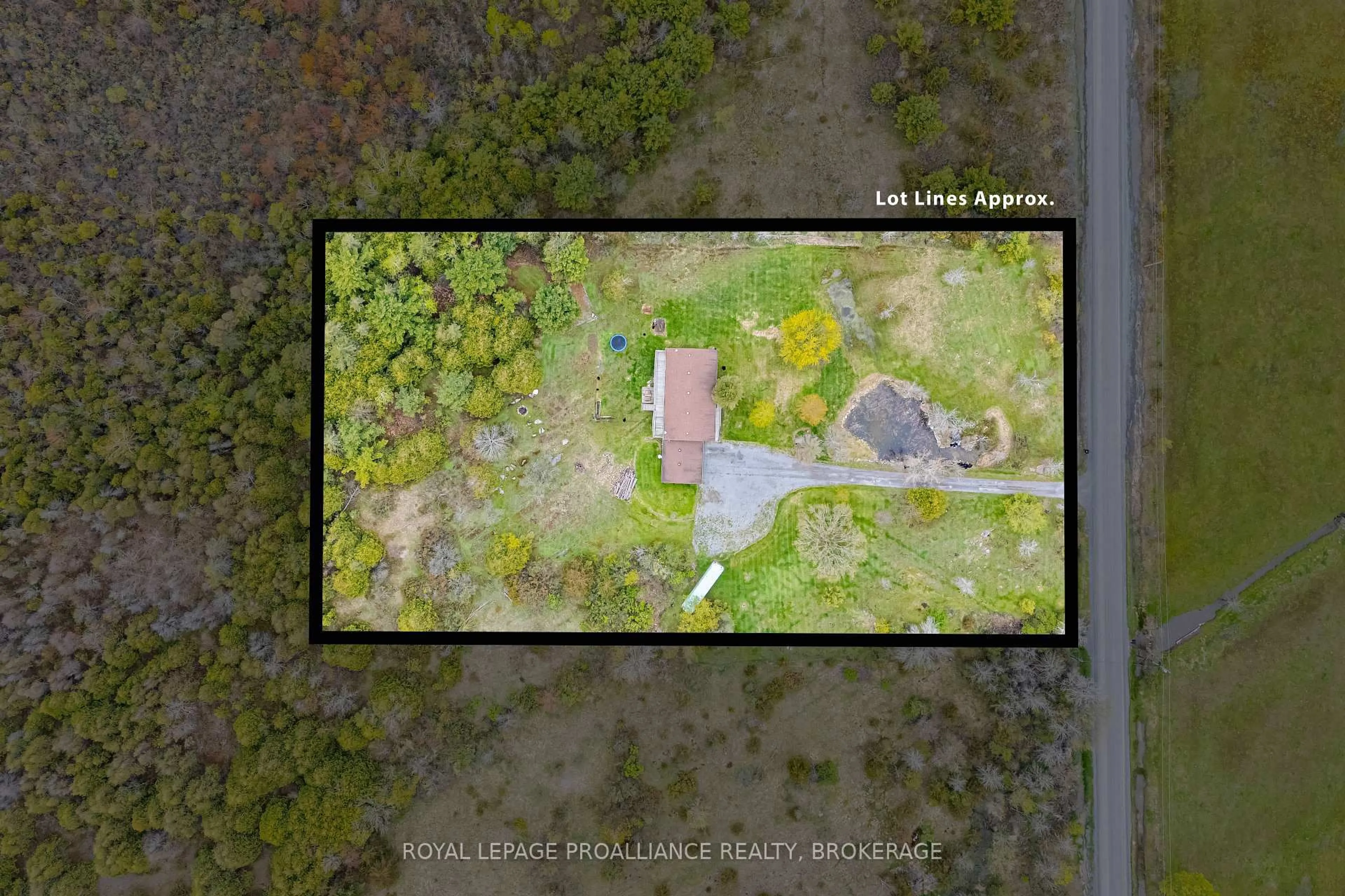 A pic from outside/outdoor area/front of a property/back of a property/a pic from drone, unknown for 4779 Florida Rd, Bissett Creek Ontario K0H 2H0