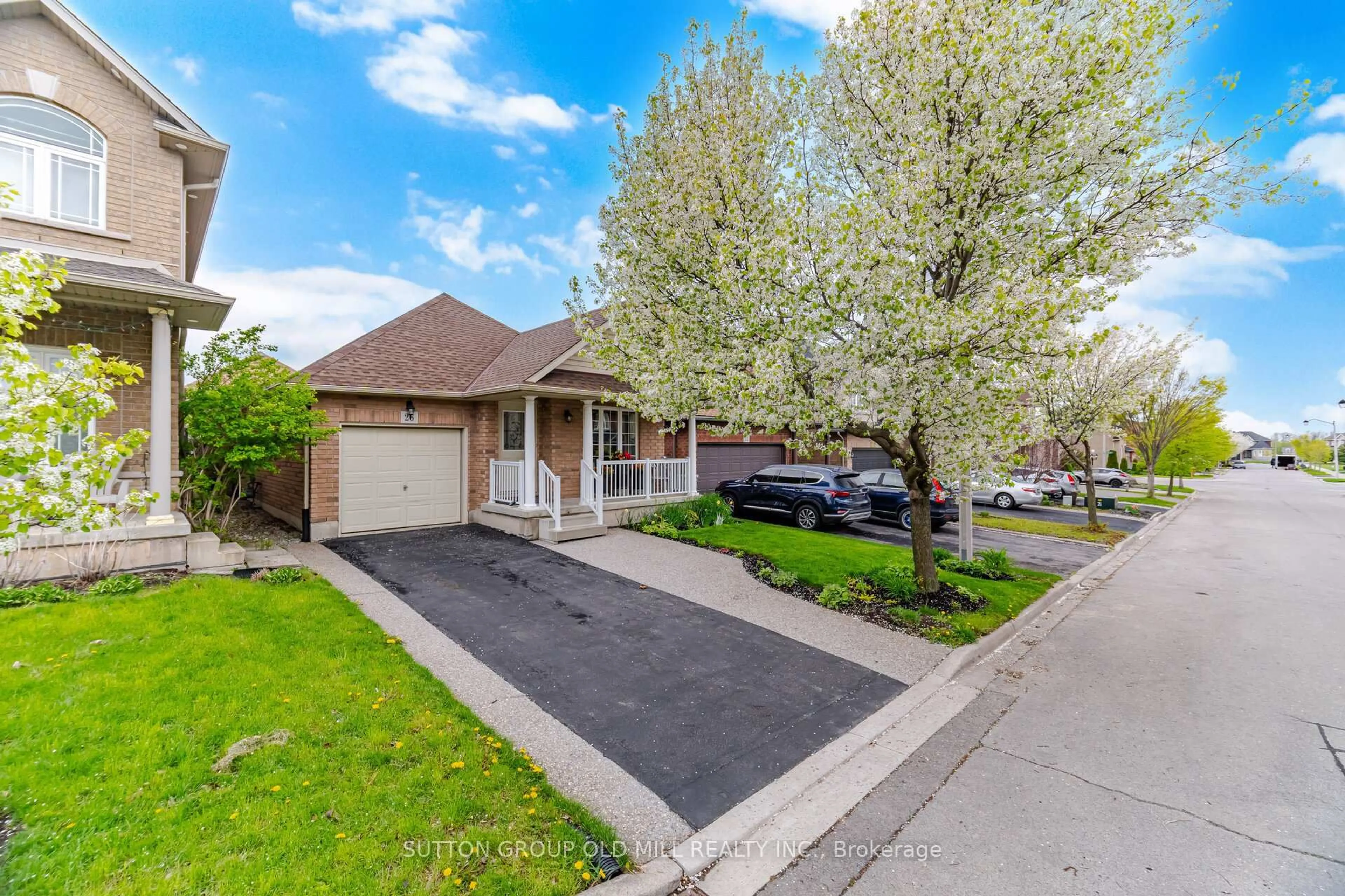 A pic from outside/outdoor area/front of a property/back of a property/a pic from drone, street for 26 Edna Ave, Hamilton Ontario L0R 1P0