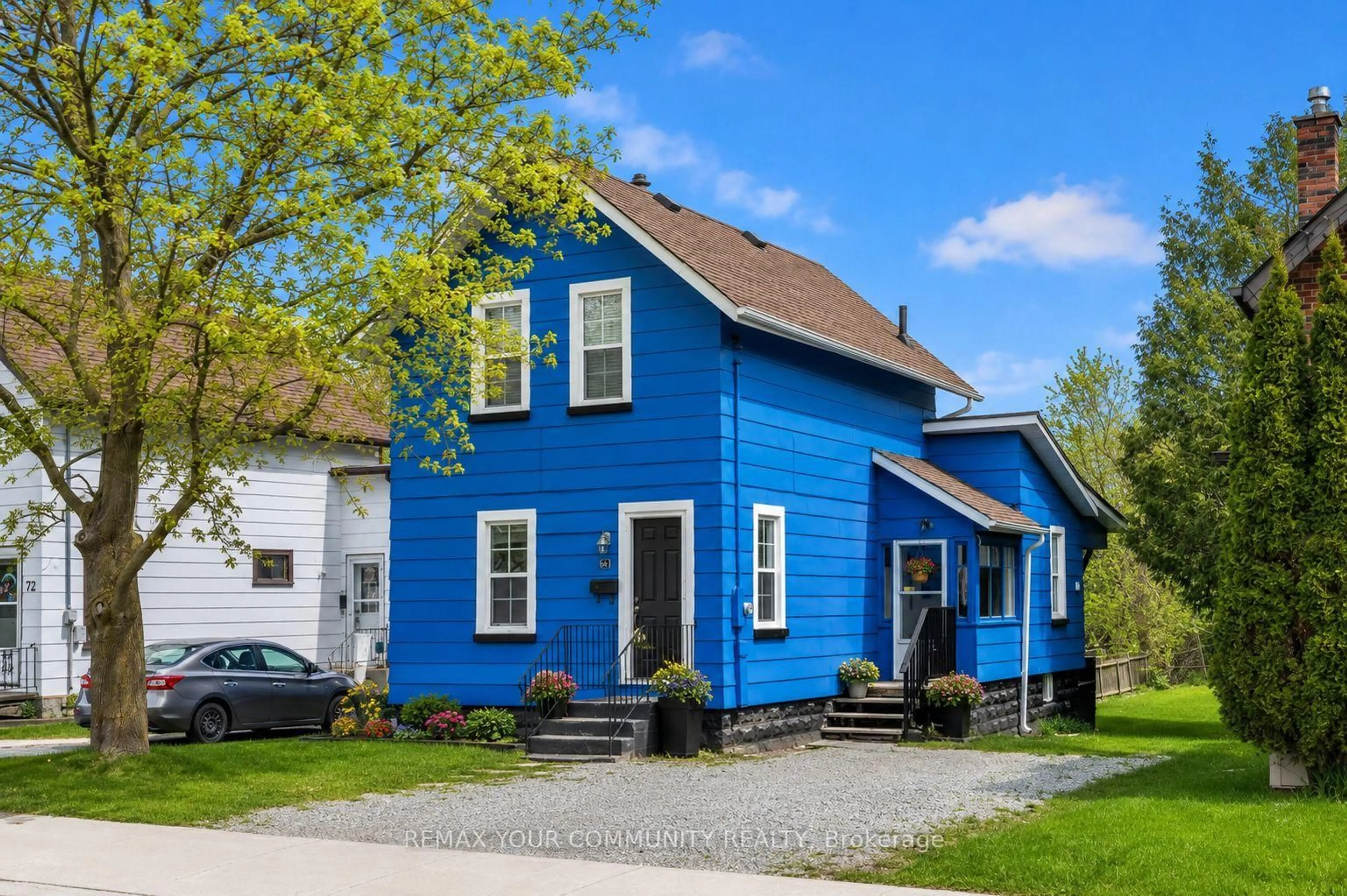 Home with vinyl exterior material, street for 74 Adelaide St, Kawartha Lakes Ontario K9V 3K1