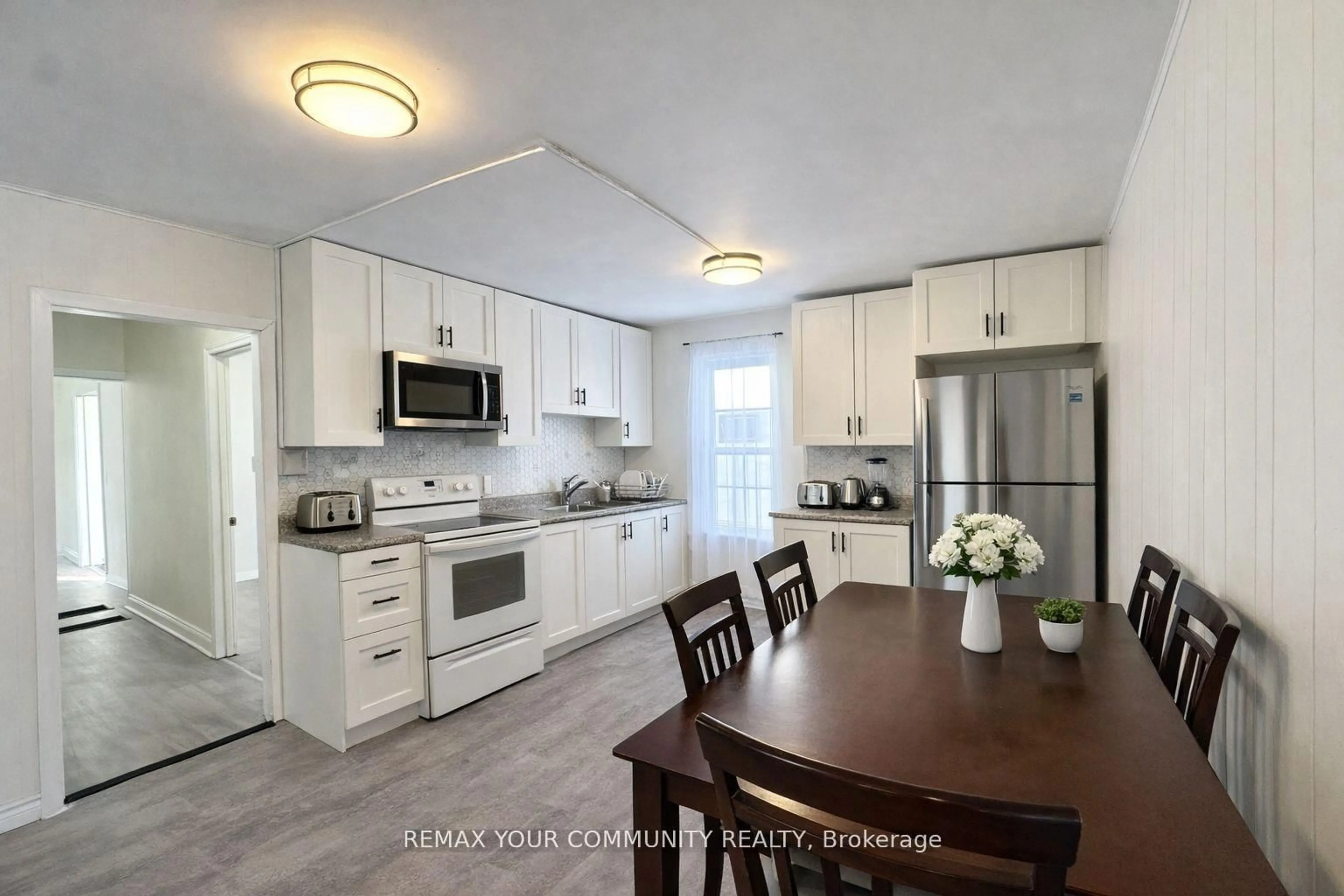 Open concept kitchen, ceramic/tile floor for 74 Adelaide St, Kawartha Lakes Ontario K9V 3K1